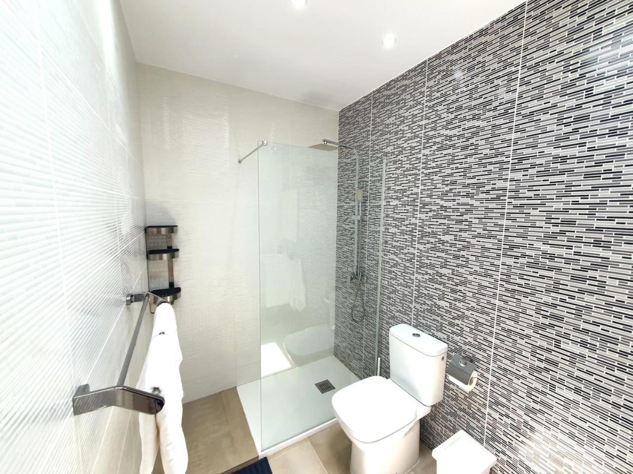 Three-Bedroom Villa photo 3