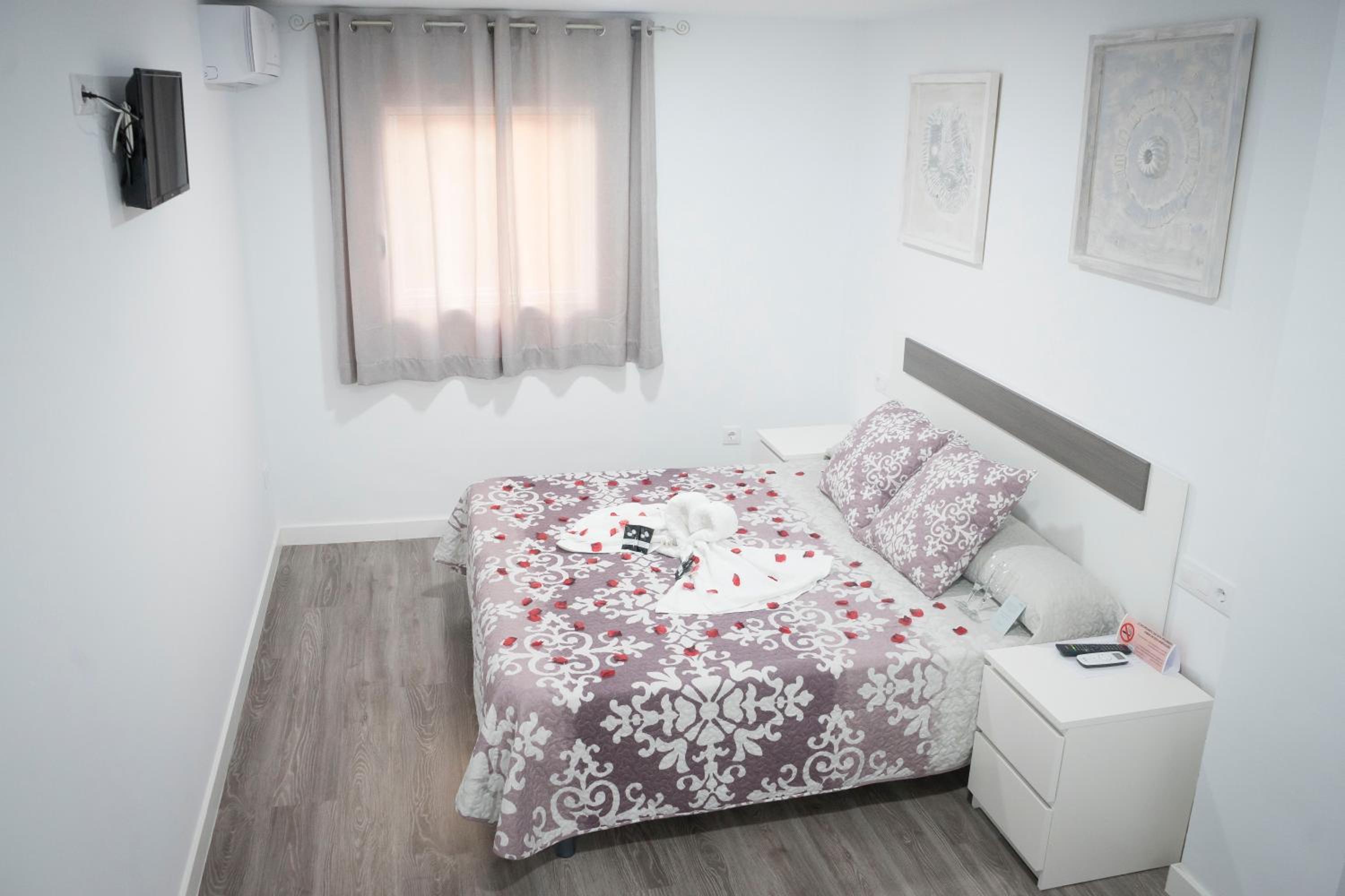Habitación Doble con Baño Privado