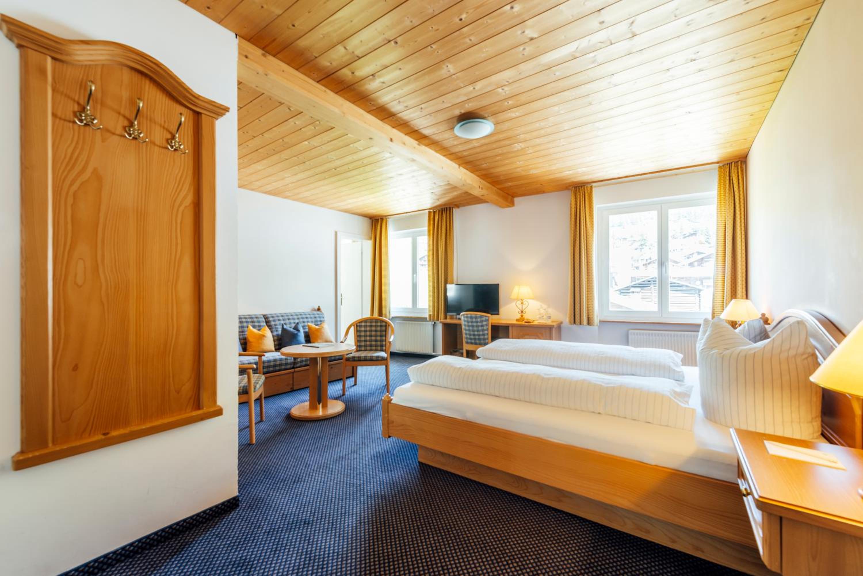 King Room with Mountain View - Photo 7