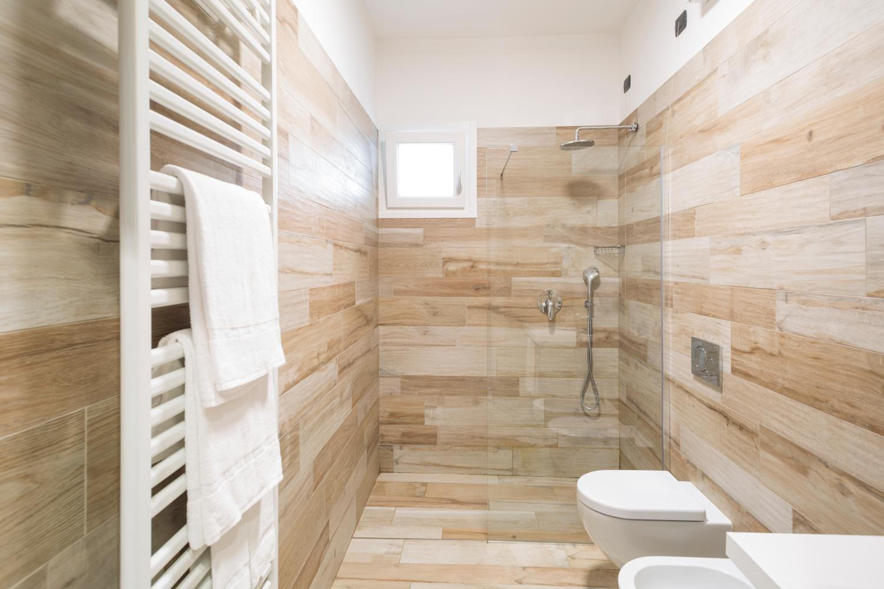 Double or Twin Room - Photo 10