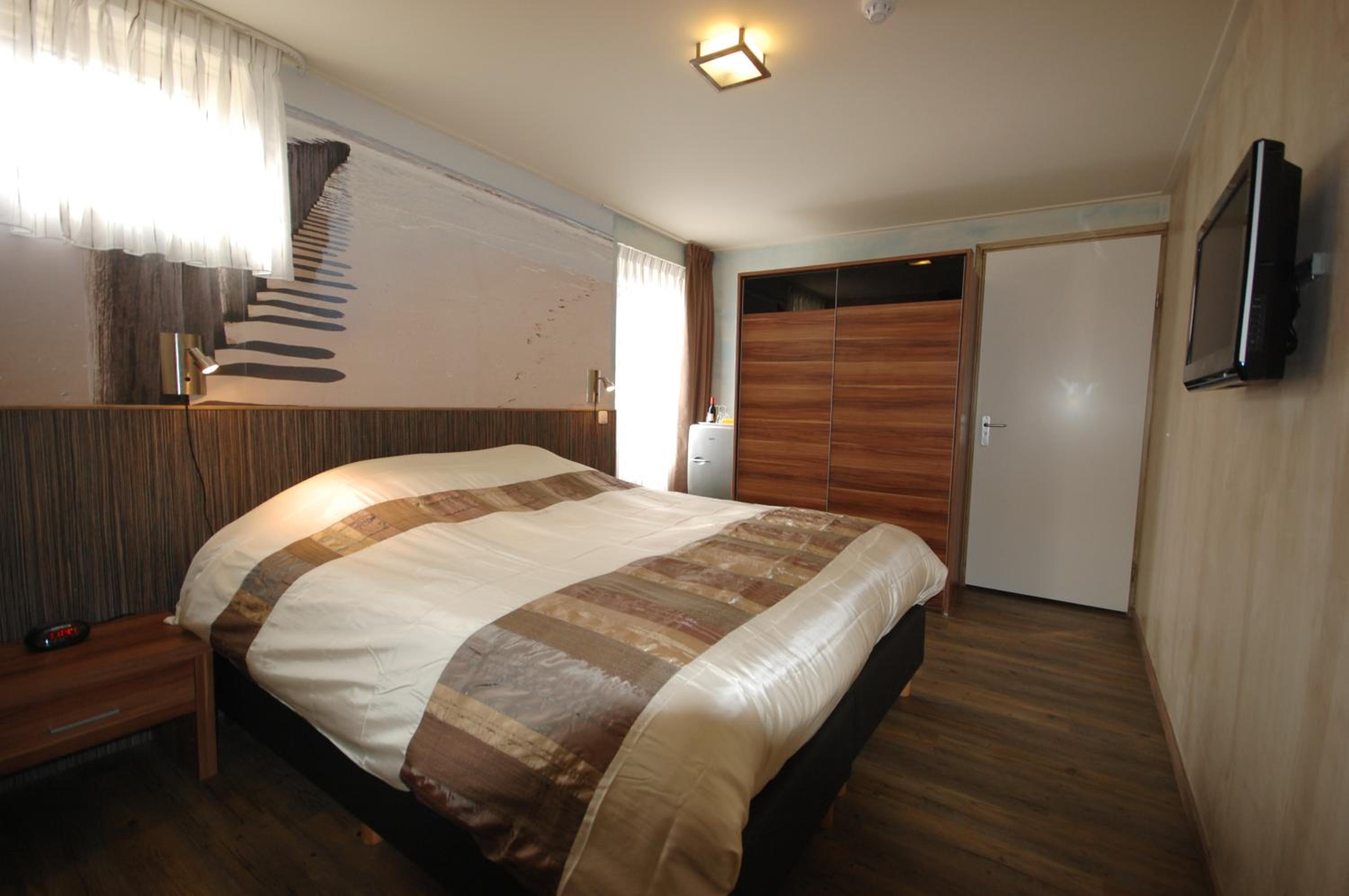 Classic Double Room - Photo 6