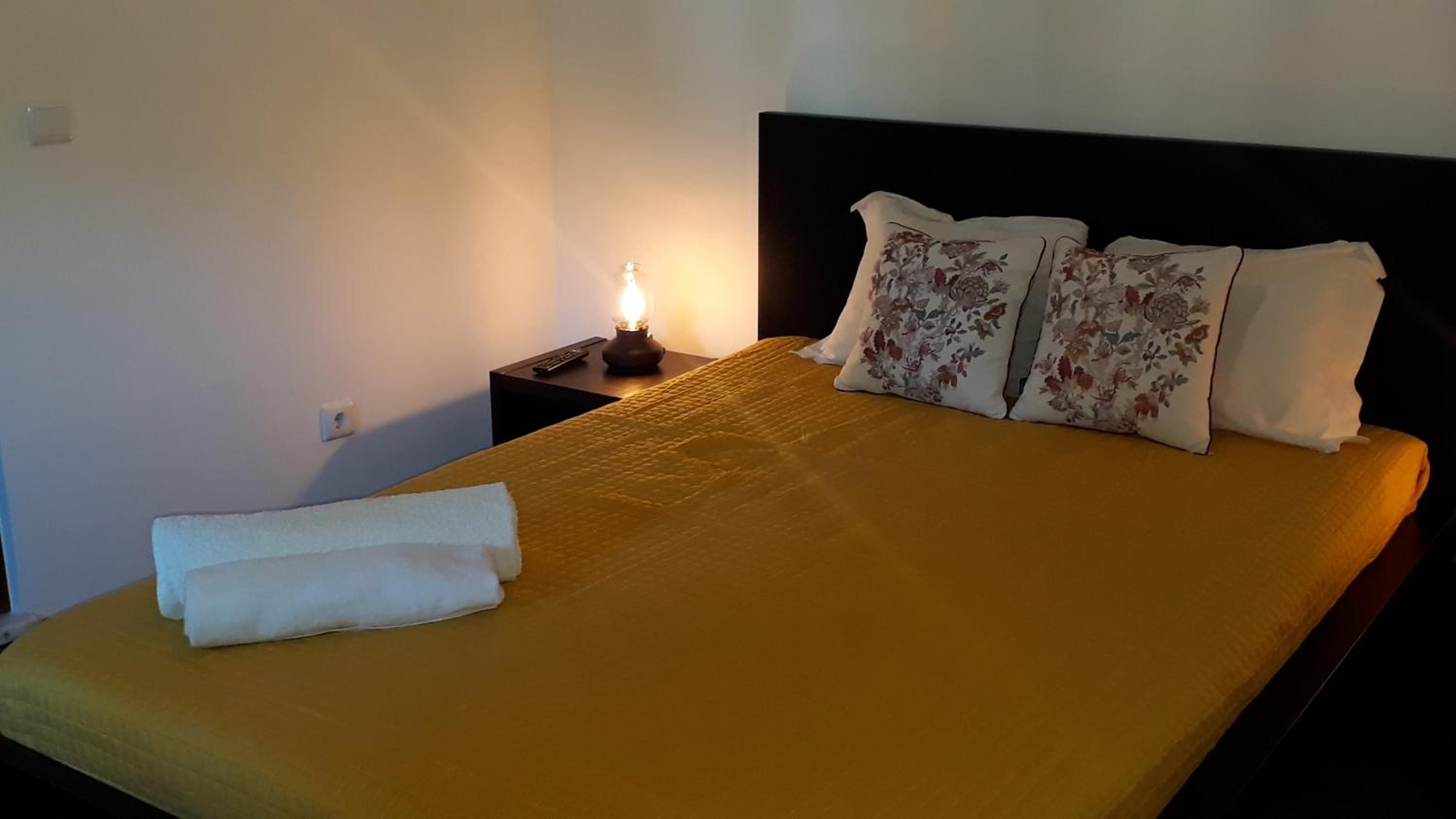 Standard Double Room - Photo 9