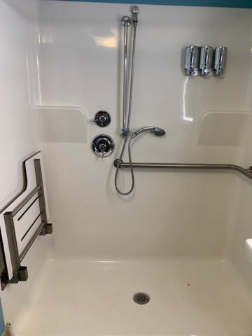 Queen Room - Disability Access photo 3