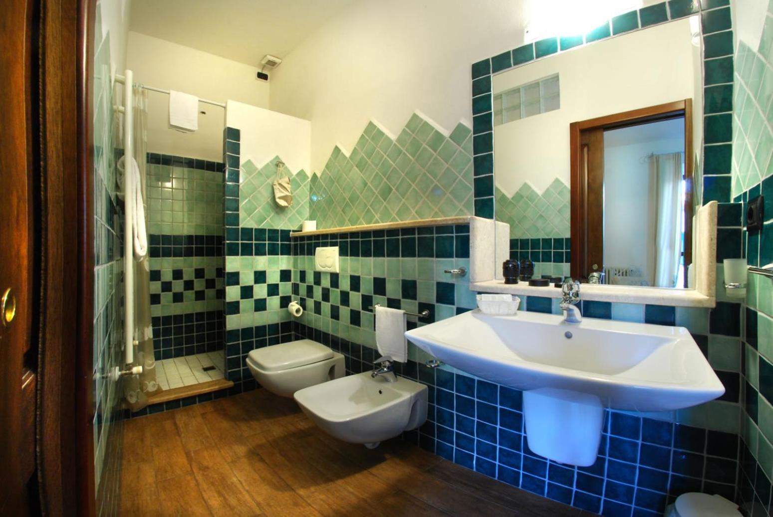 Deluxe Double or Twin Room photo 2