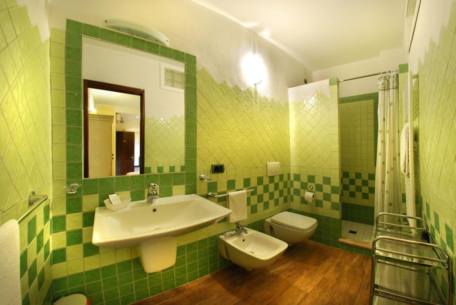 Deluxe Triple Room photo 3