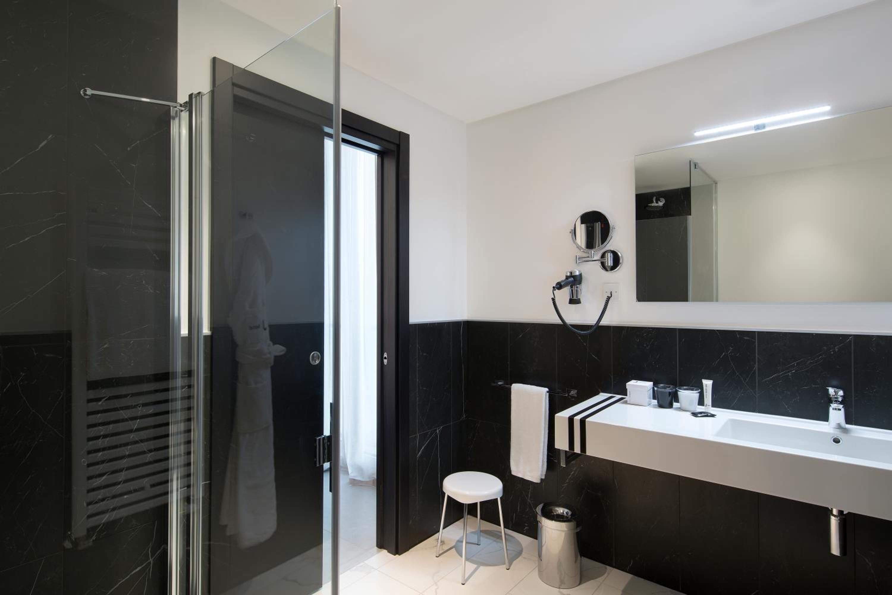 Standard Triple Room photo 3