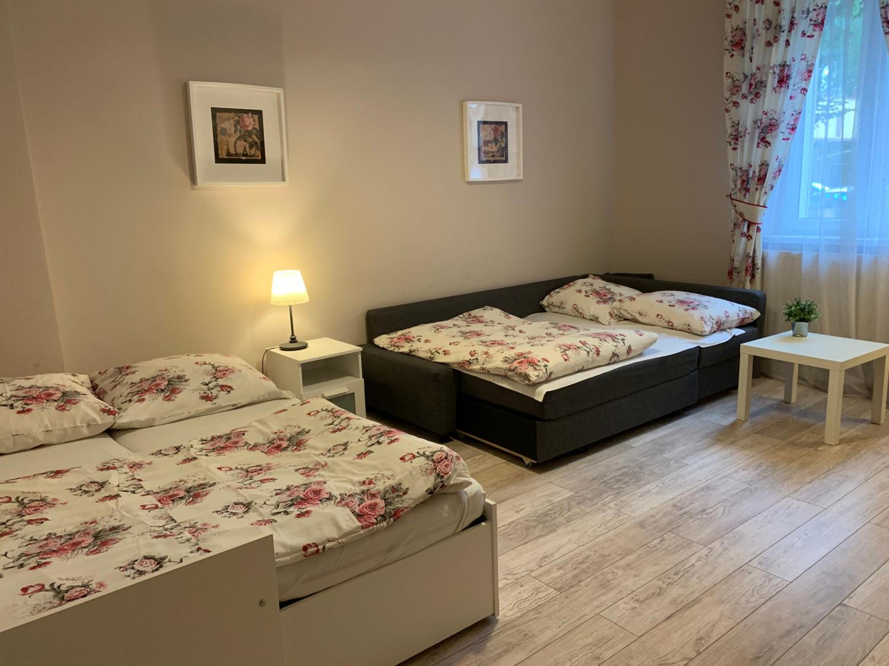 Two-Bedroom Apartment - Photo 4
