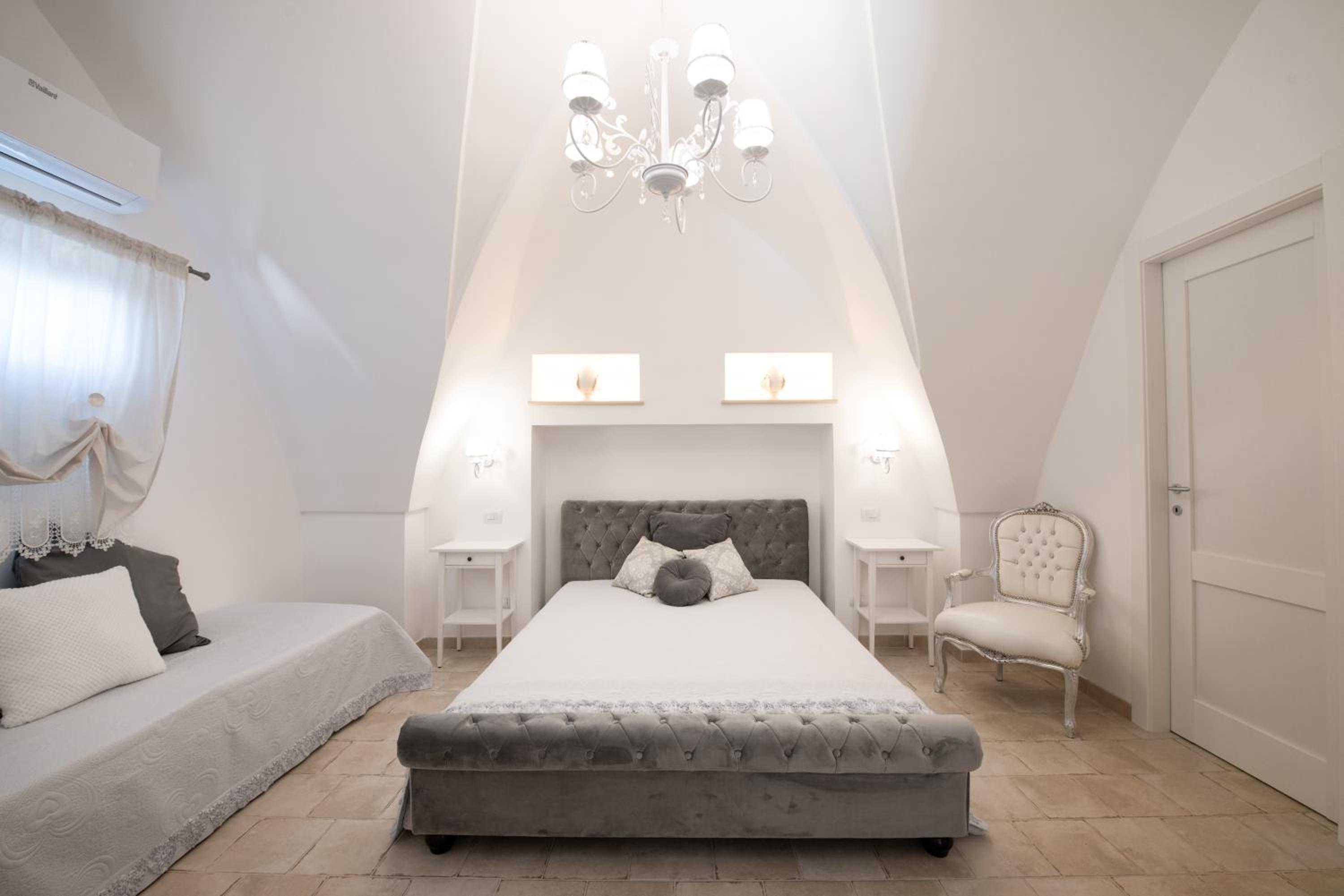Double Room with Private Bathroom photo 1