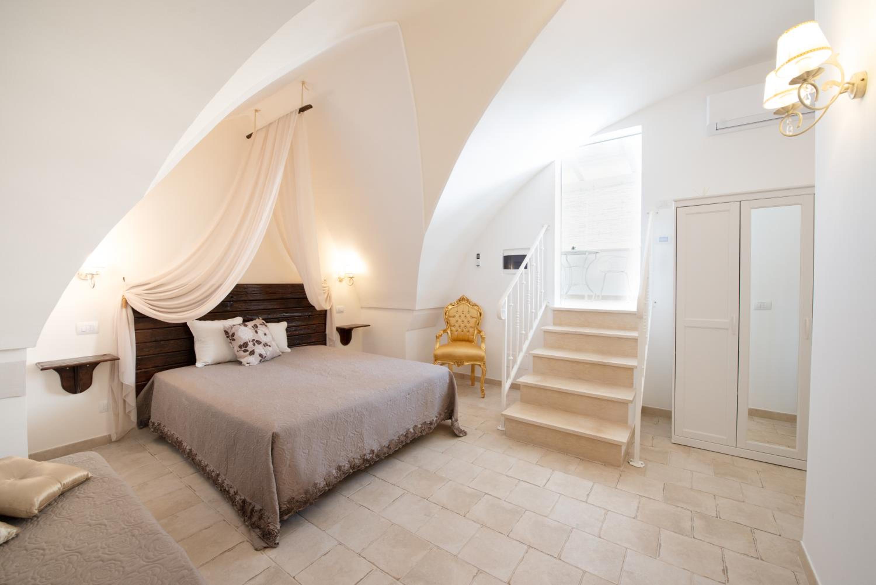 Double Room with Private Bathroom photo 1