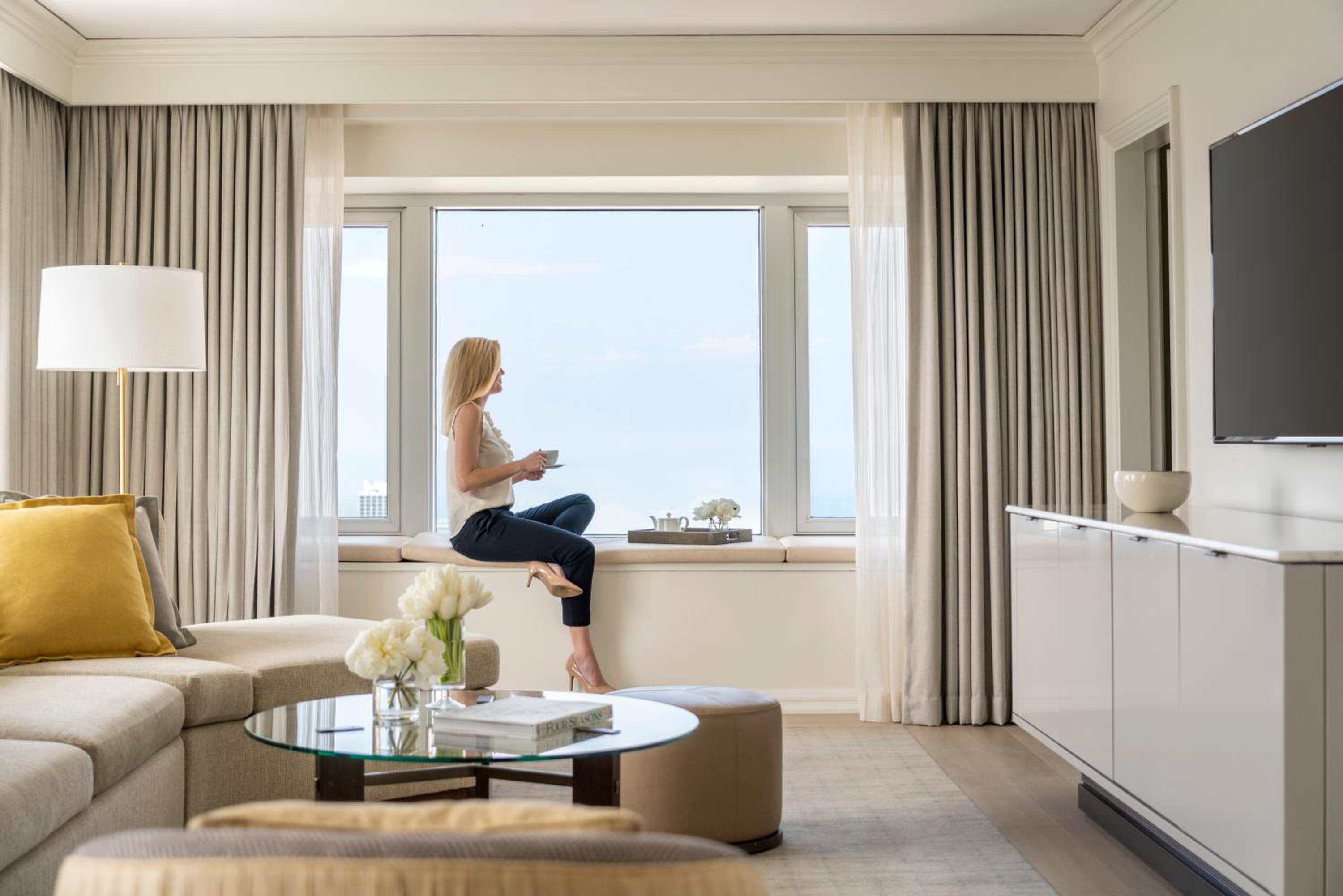 One-Bedroom King Suite - Photo 3