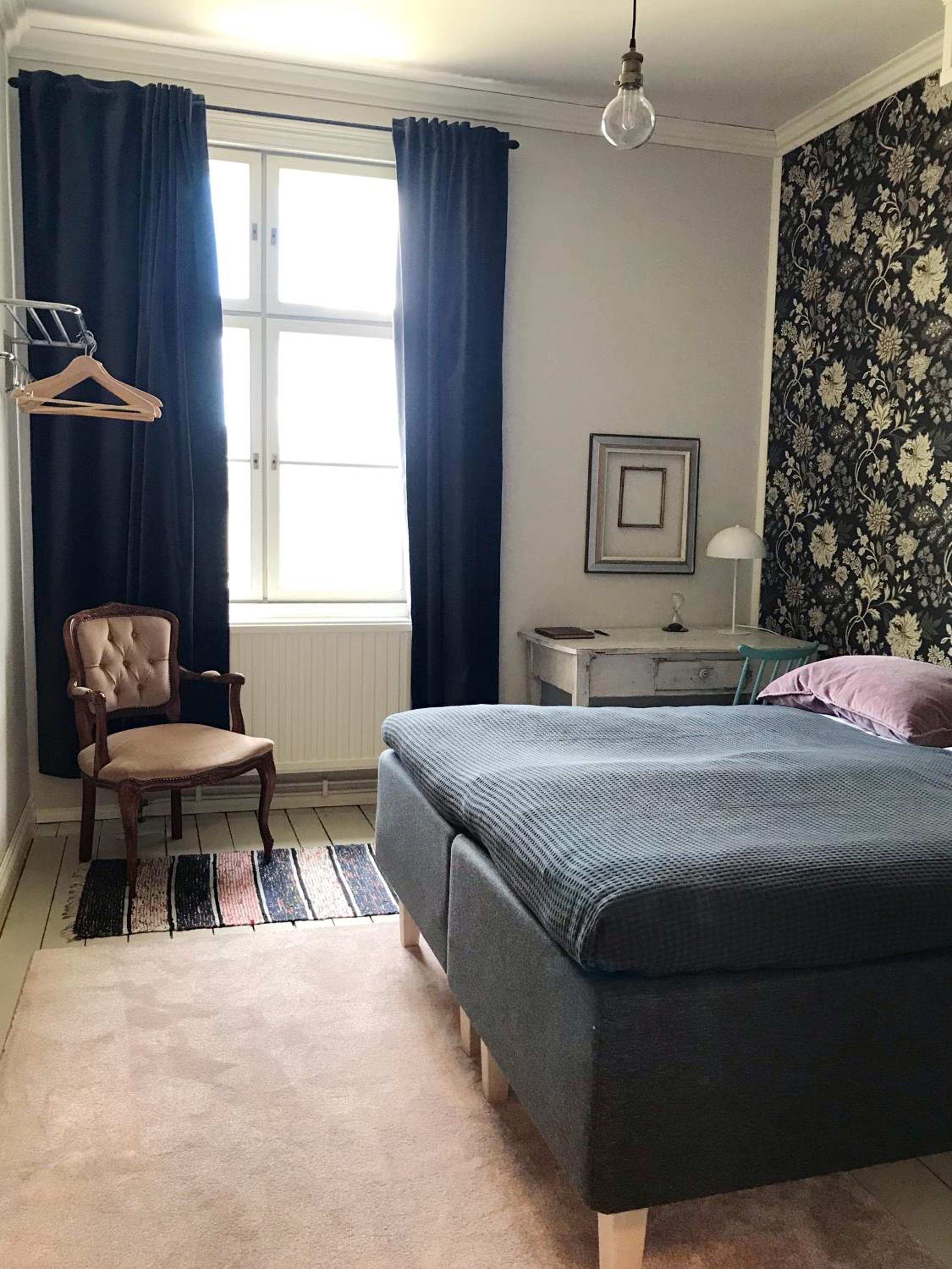 Standard Twin Room - Photo 6