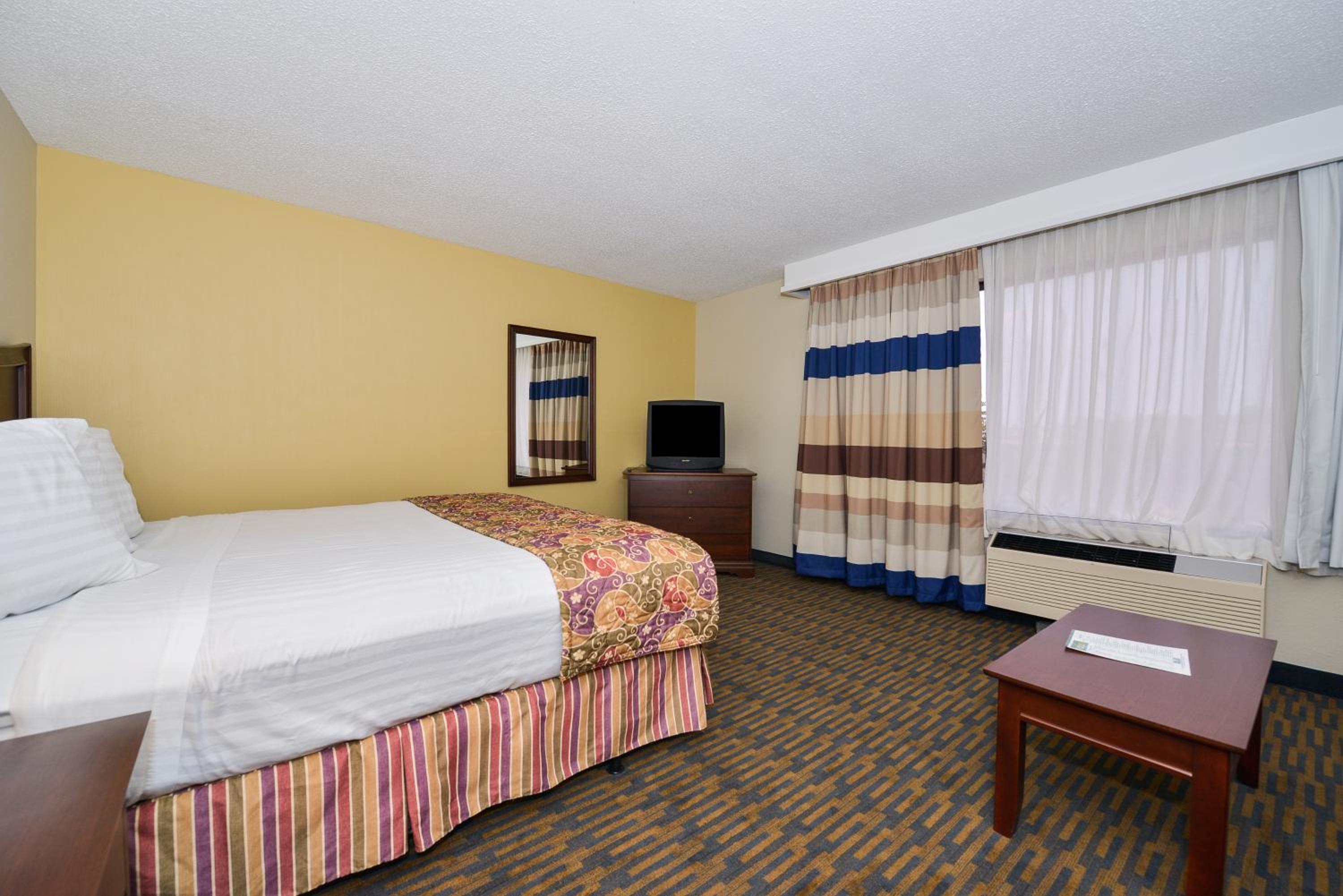Queen Room - Disability Access