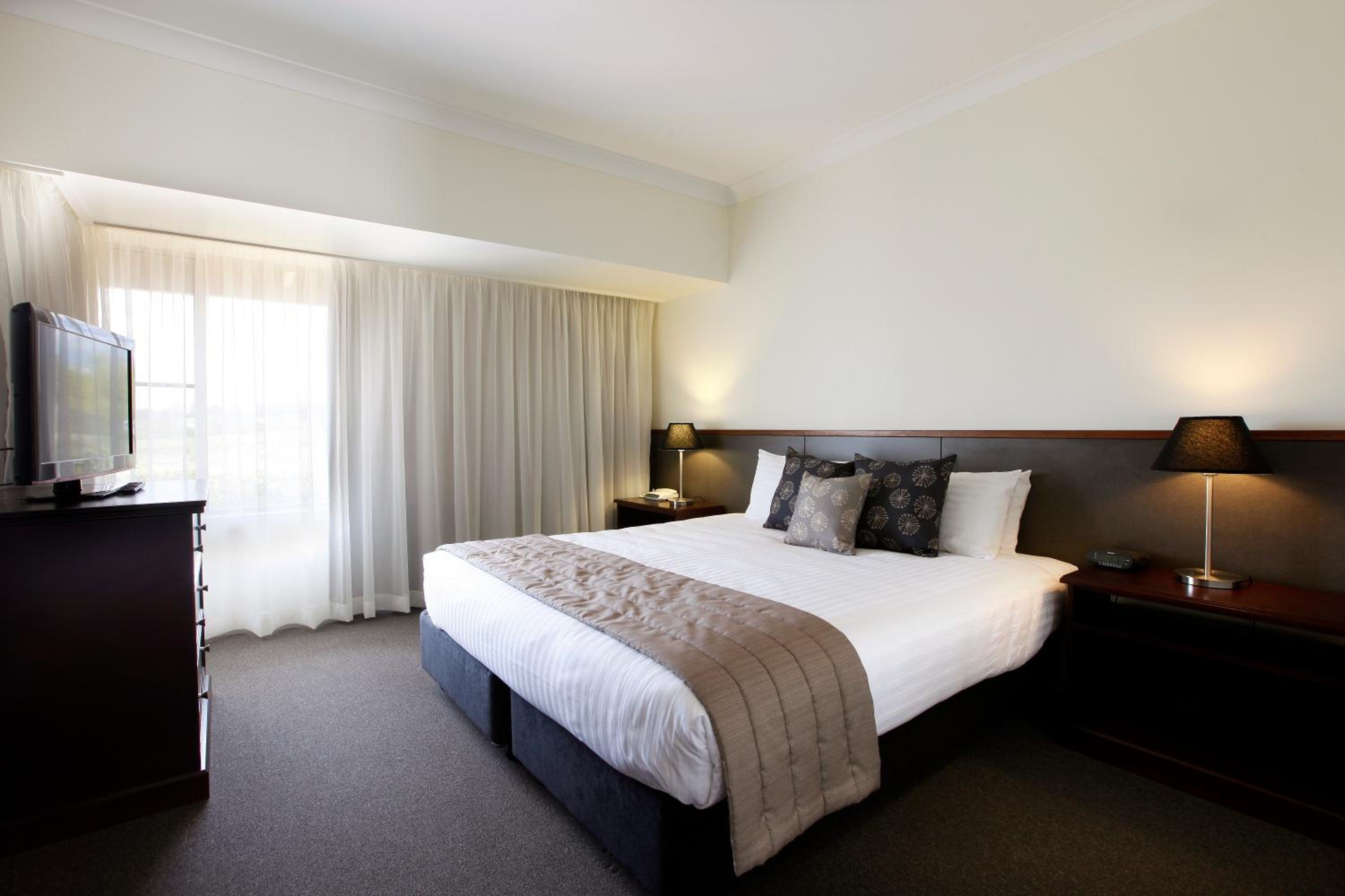 Premium Suite - Photo 2