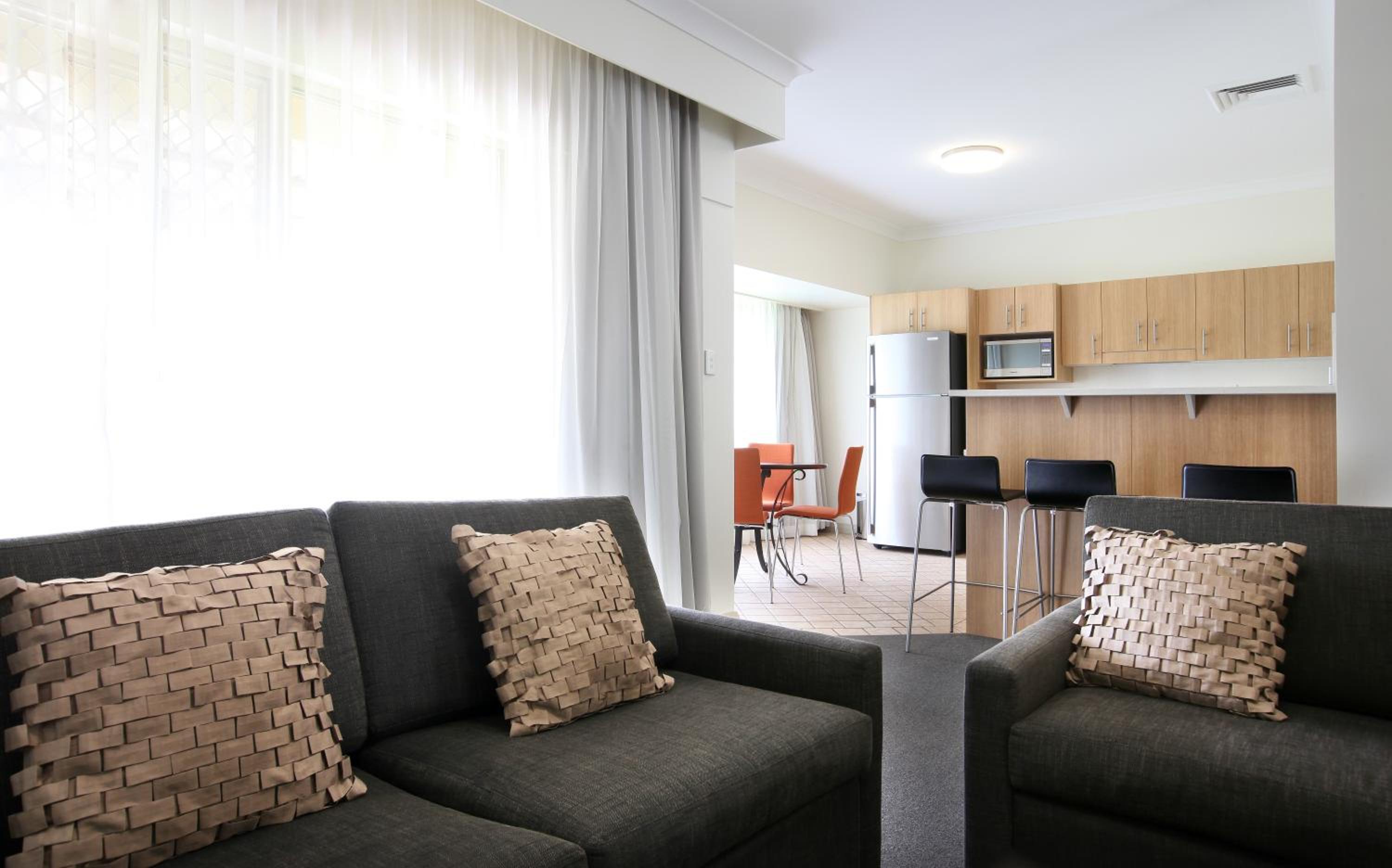 Two-Bedroom Apartment - Photo 4