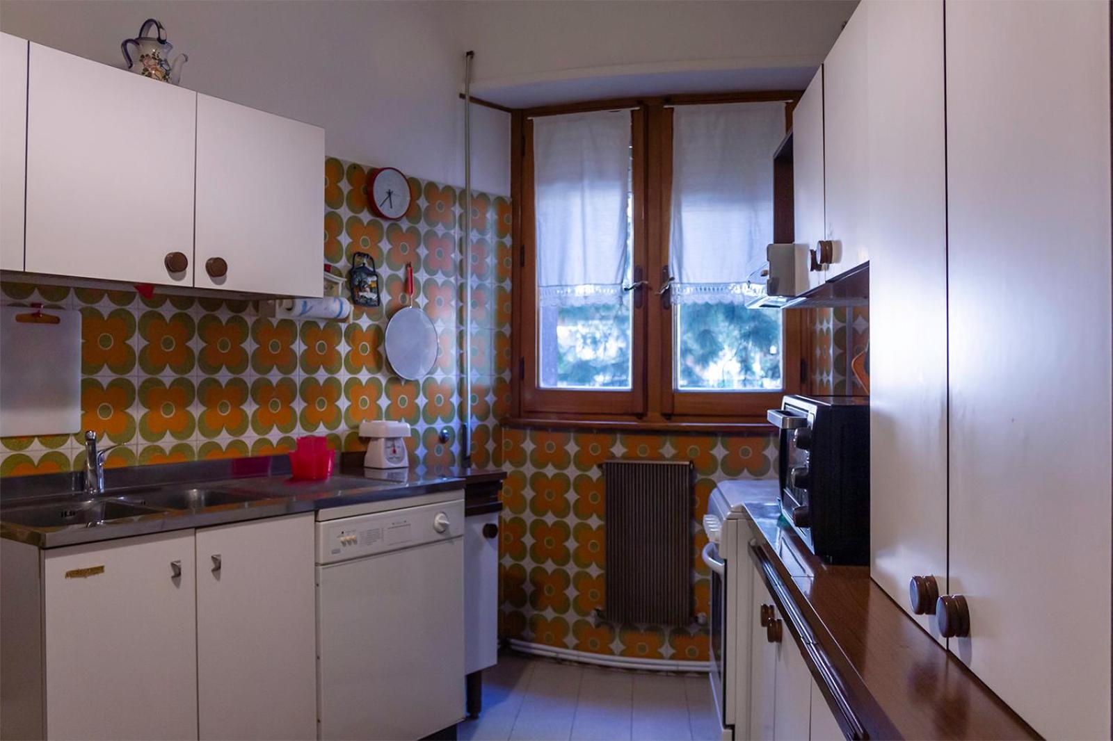 Three-Bedroom Apartment - Photo 22