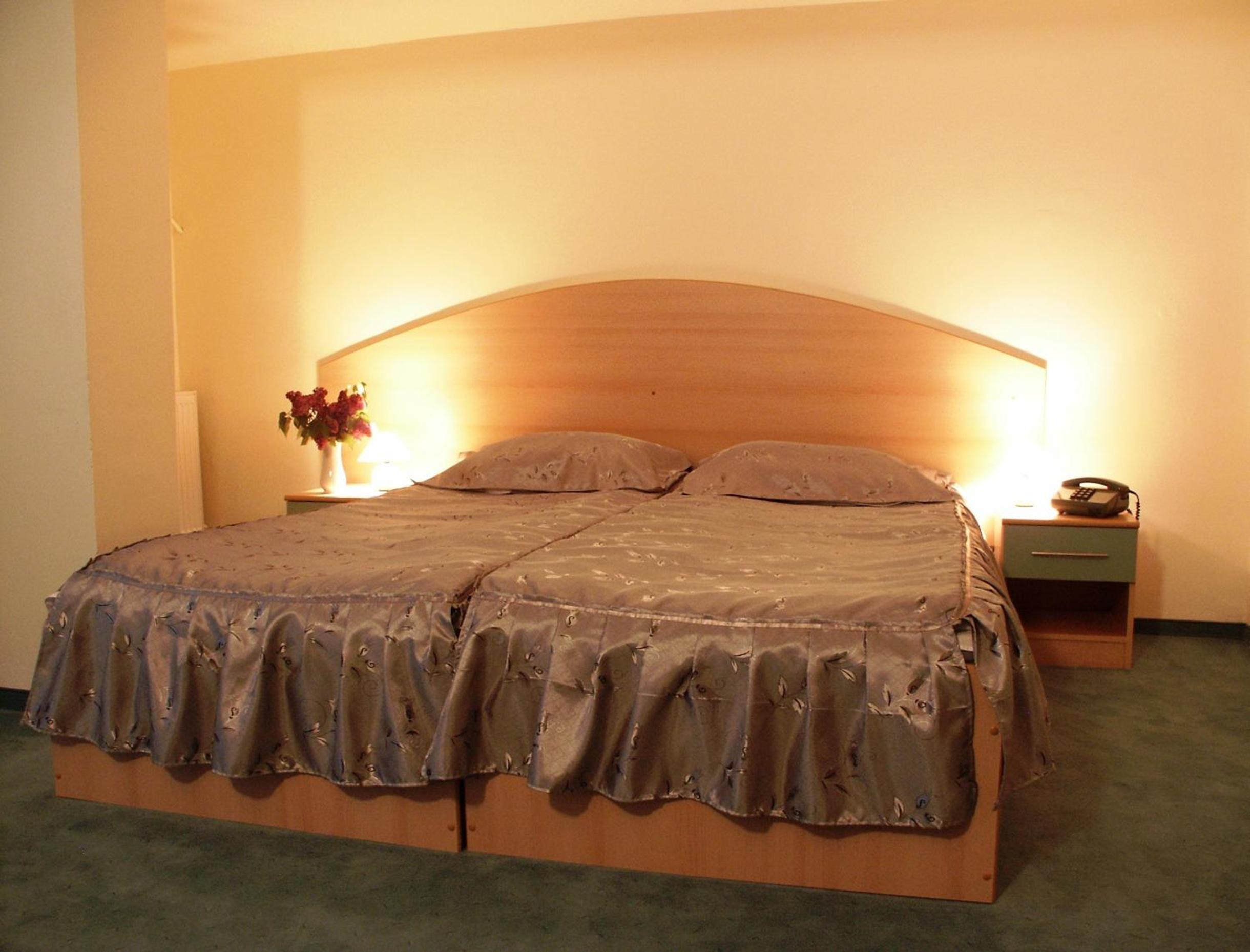 Twin Room - Photo 1