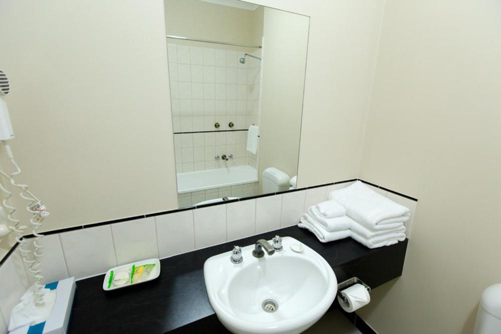 Standard Triple Room photo 3