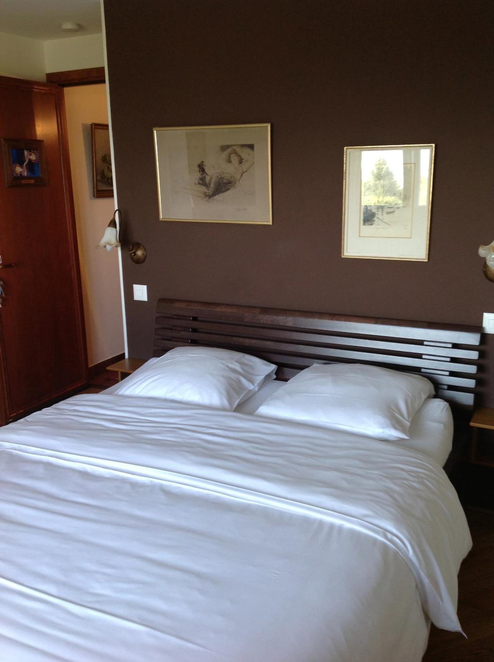 Double Room with Lake View photo 3