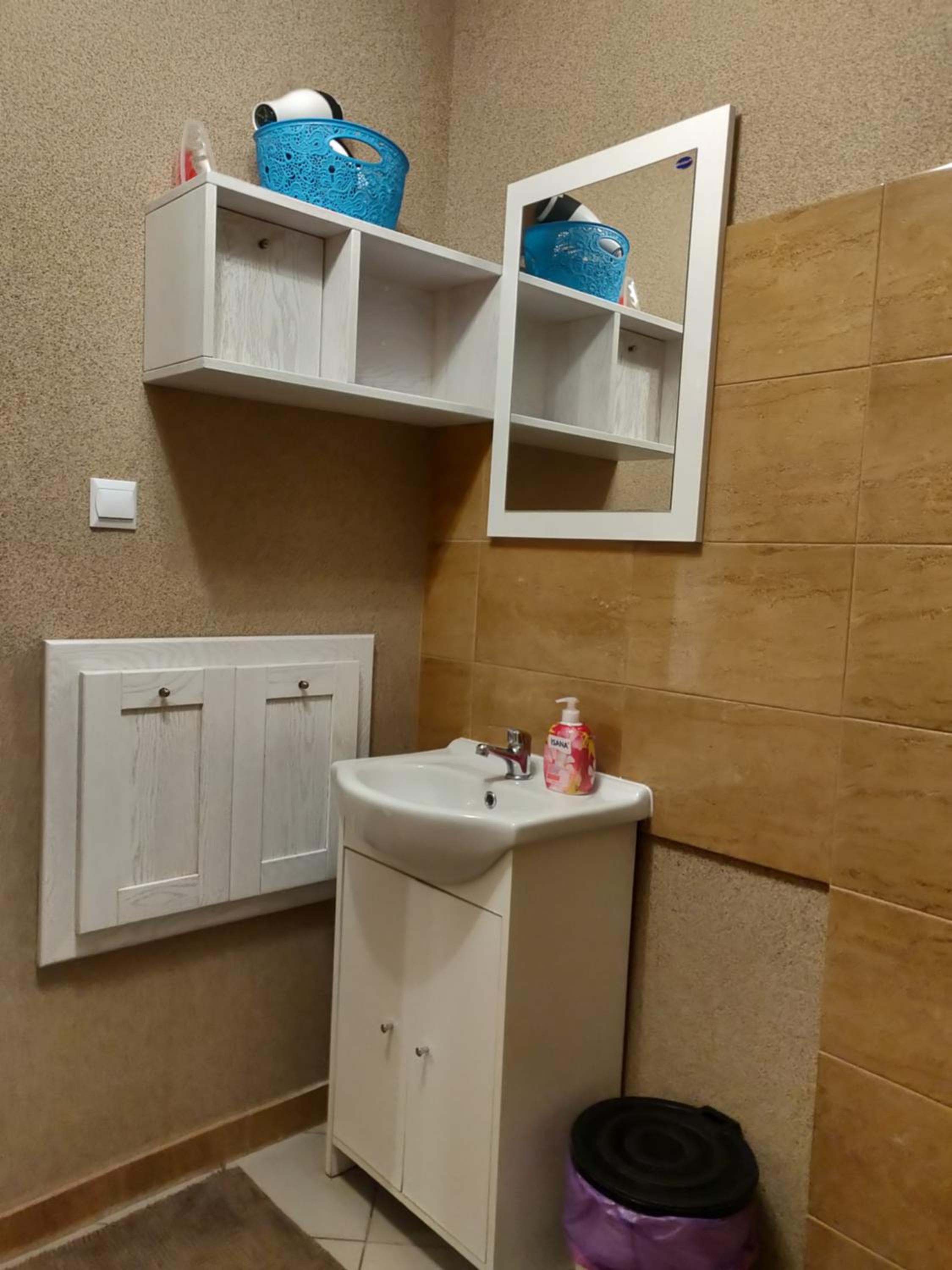 Family Room with Bathroom - Photo 8