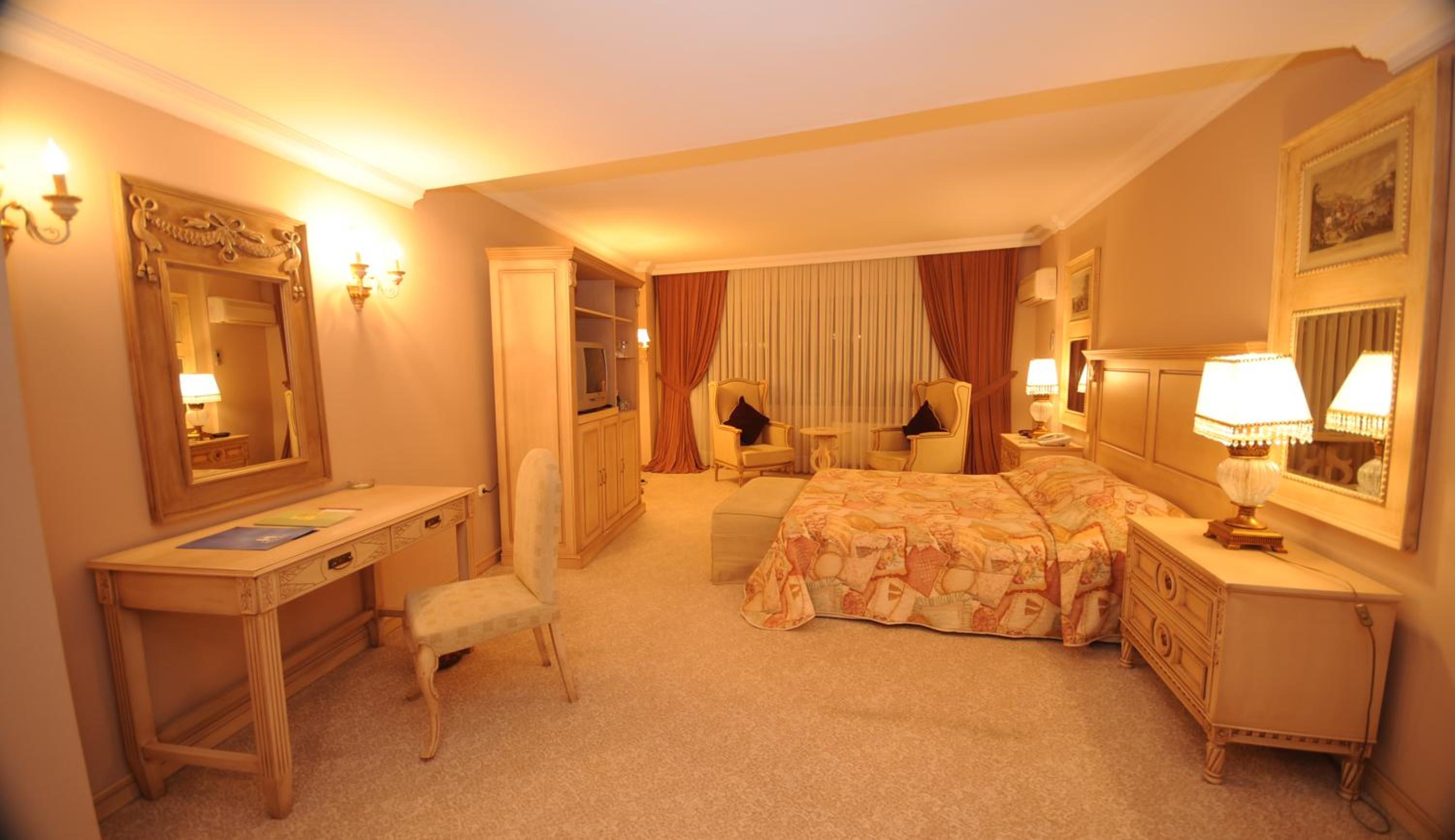 King Suite photo 1