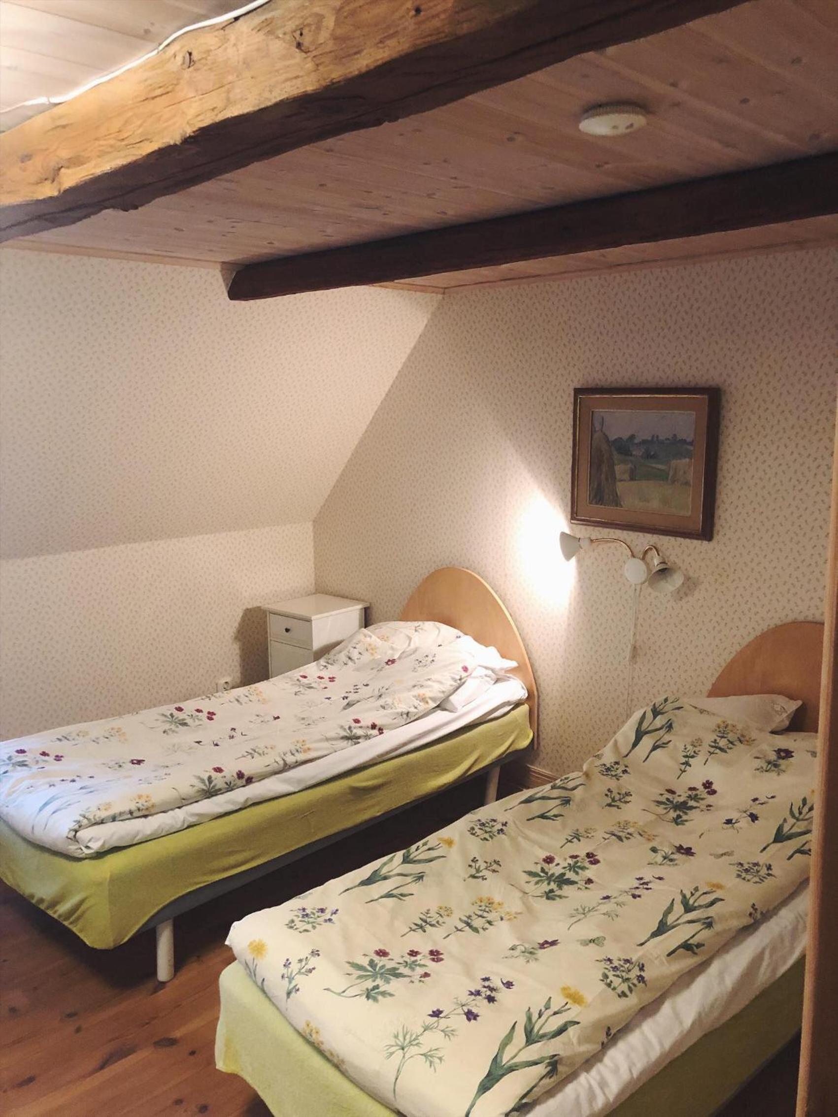 Double Room - Photo 8