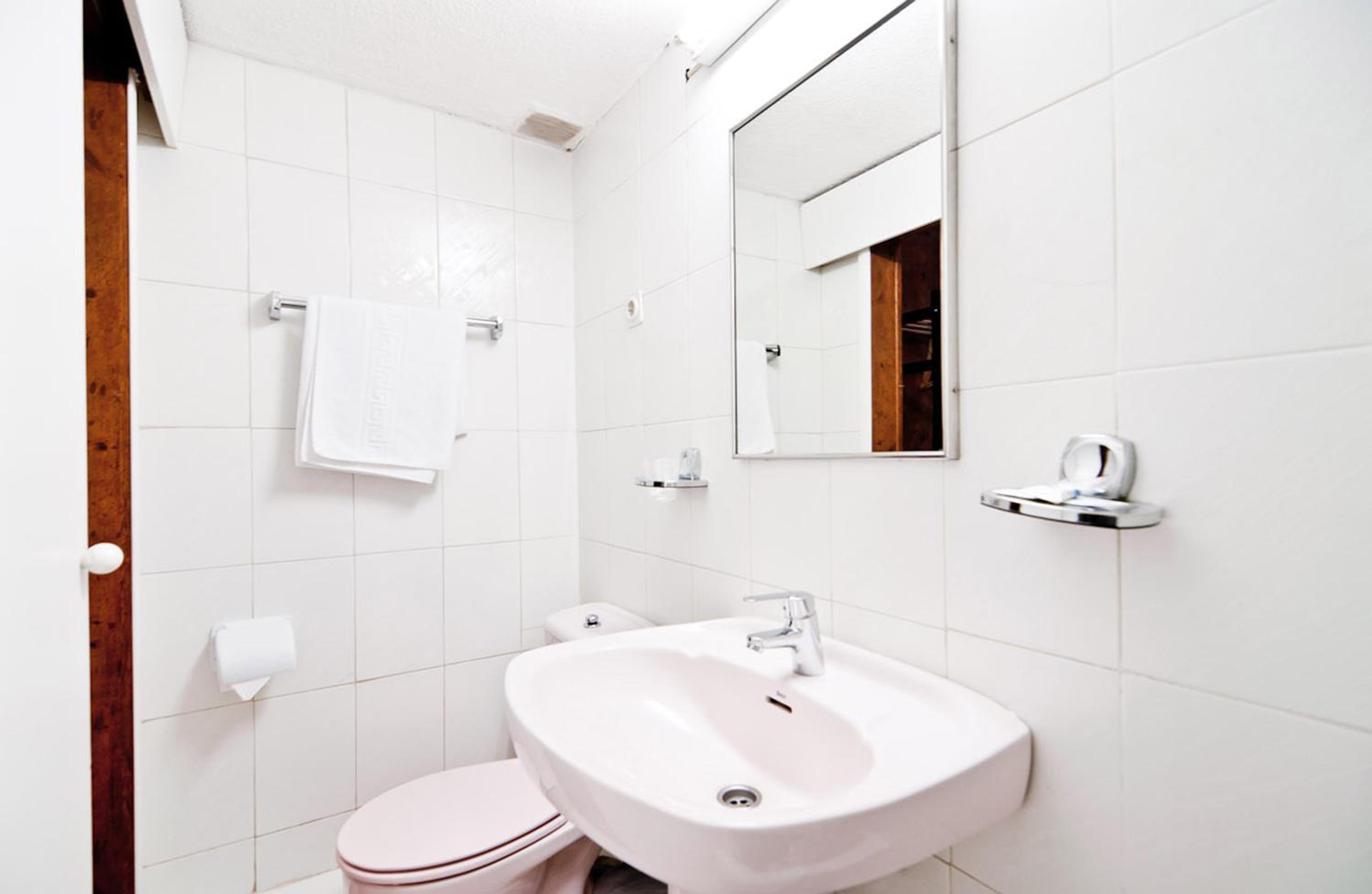 Triple Room - Photo 5
