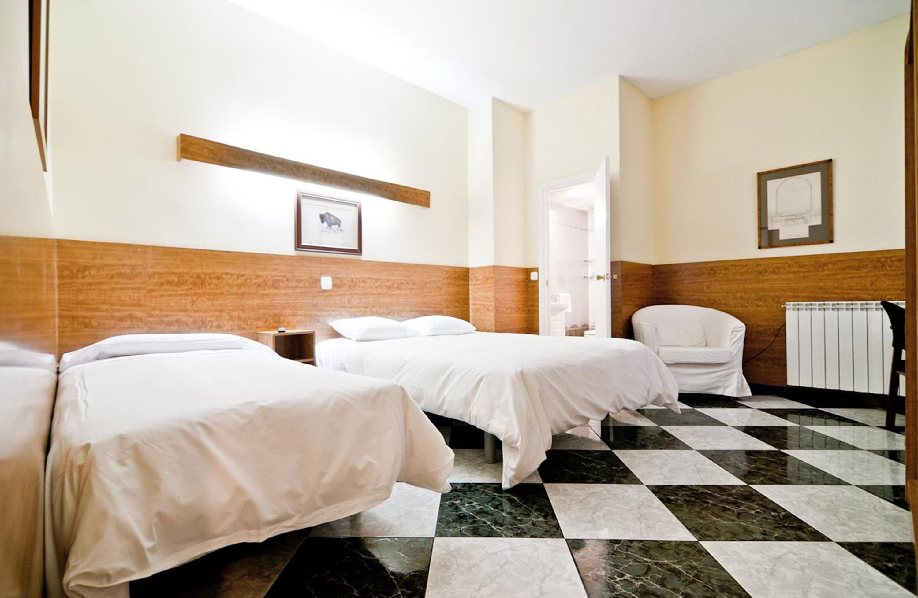 Double Room - Photo 1