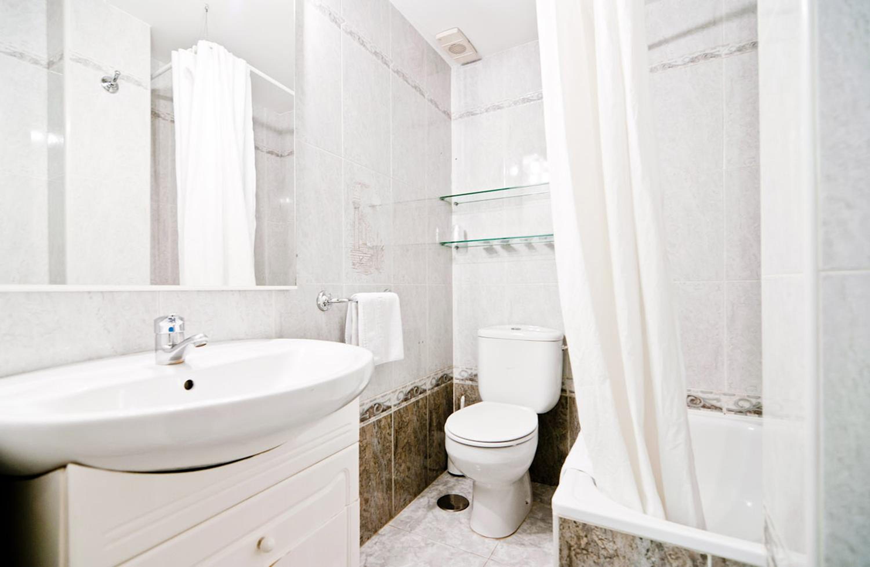 Triple Room - Photo 15