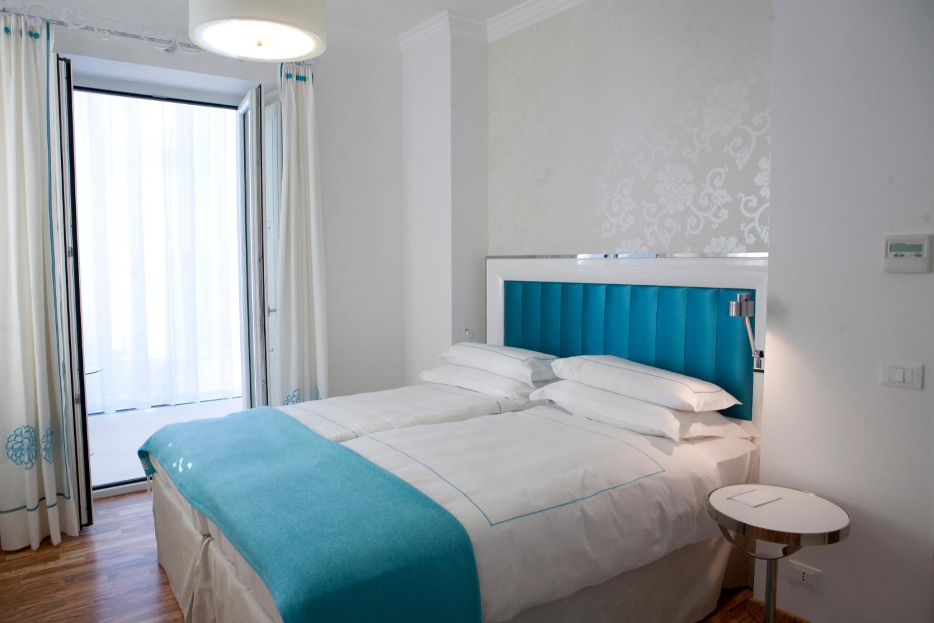 Double or Twin Room photo 2