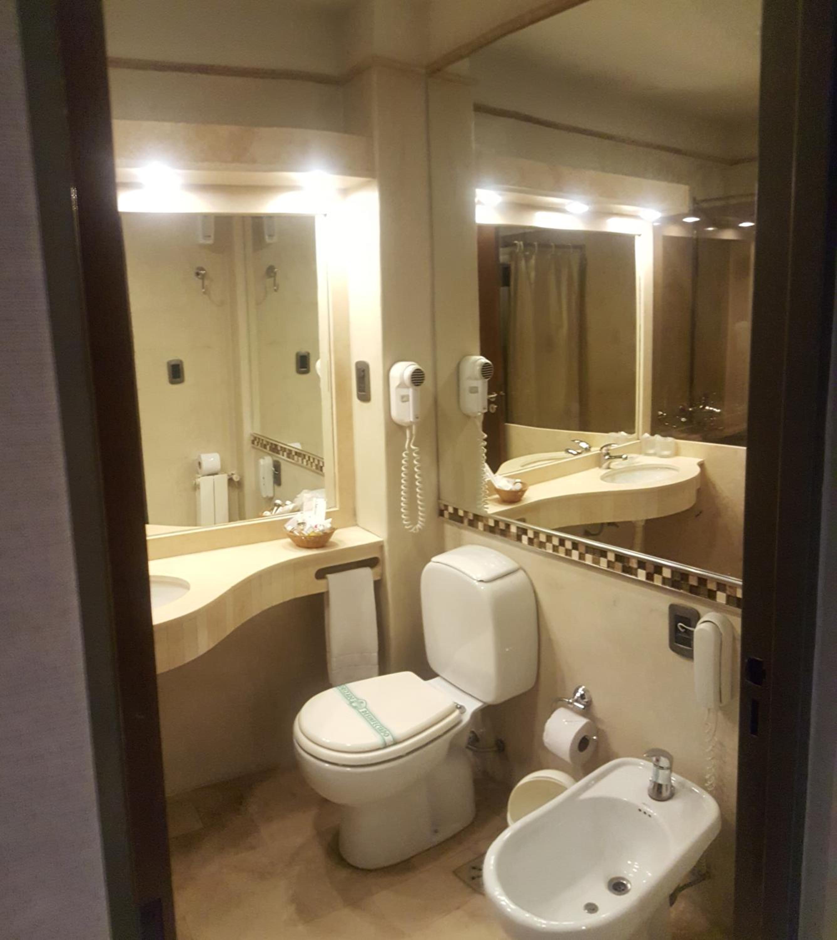 Standard Triple Room photo 3