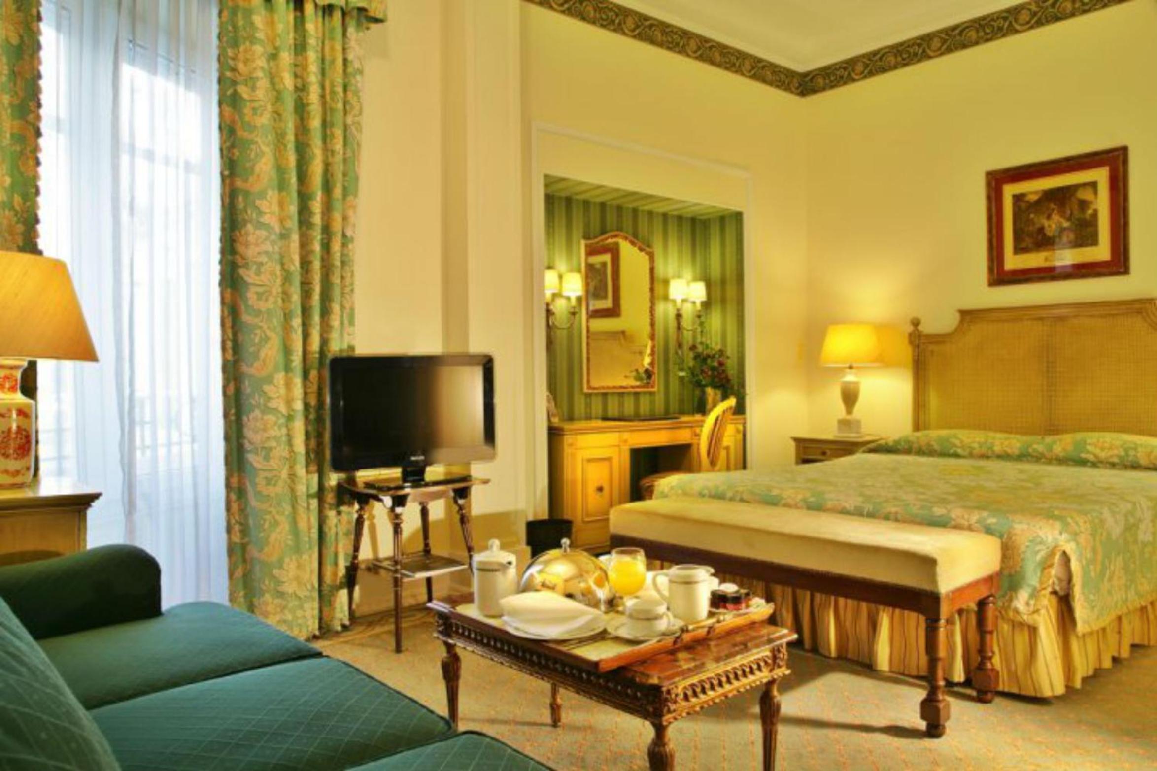 Superior Double or Twin Room - Photo 3