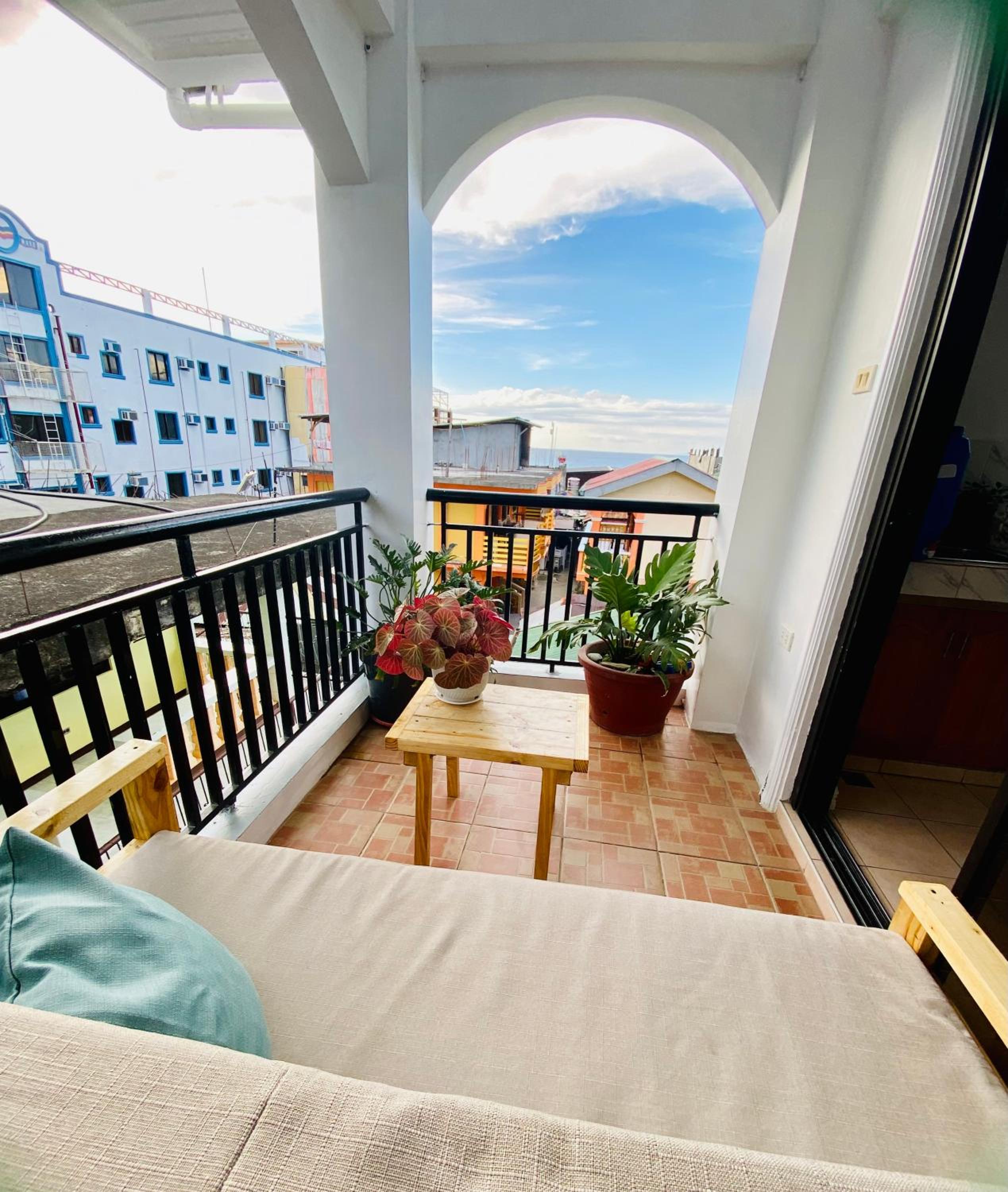 Studio Apartment with Sea View