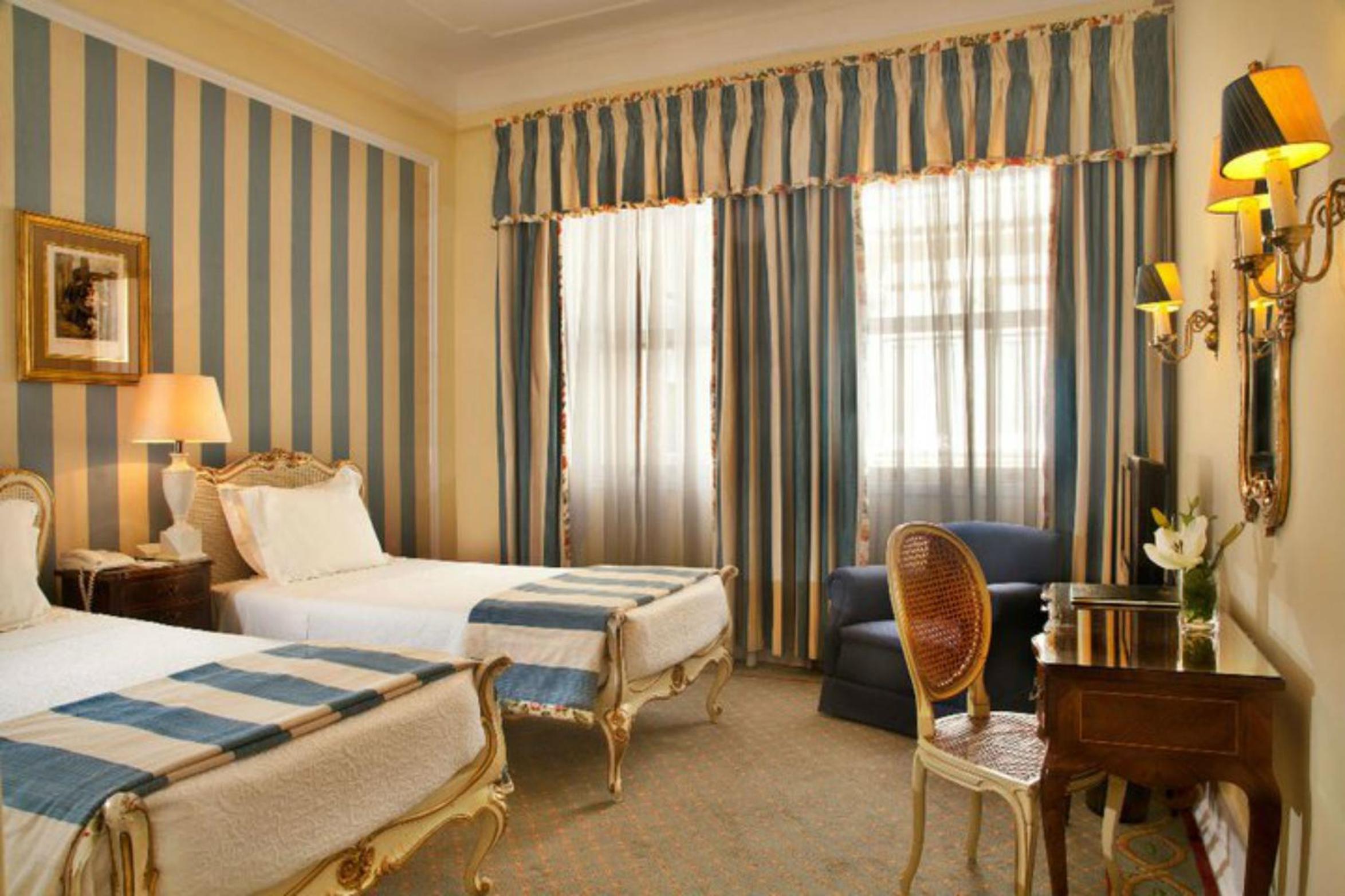 Double or Twin Room - Photo 5