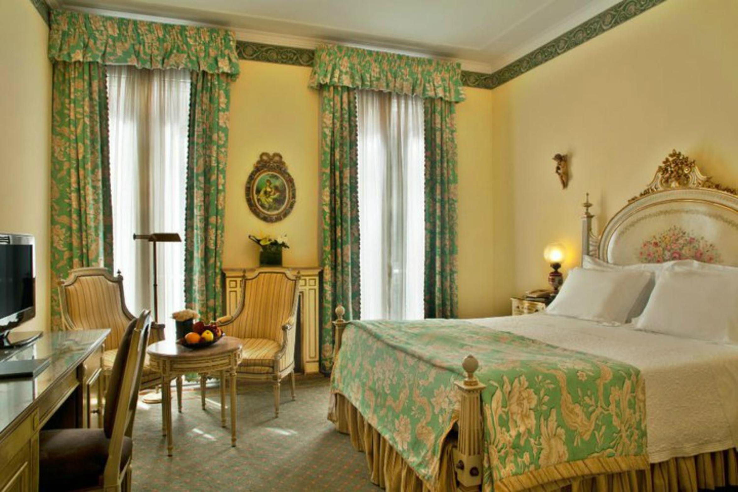 Double or Twin Room - Photo 4