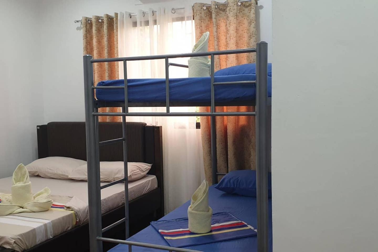 Two-Bedroom Apartment - Photo 10