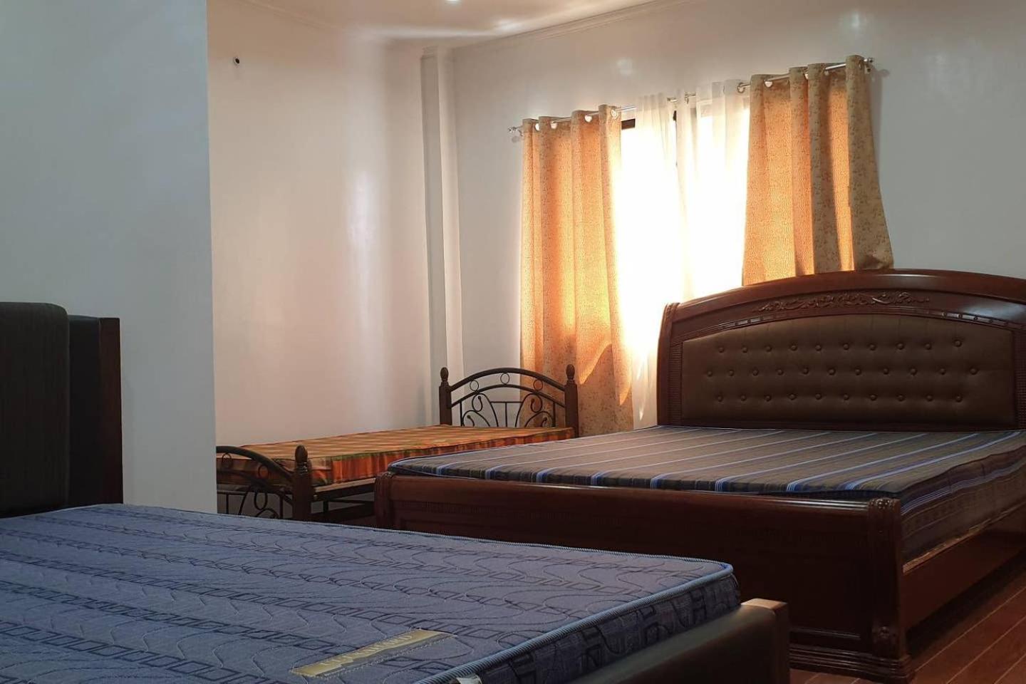 Two-Bedroom Apartment - Photo 2