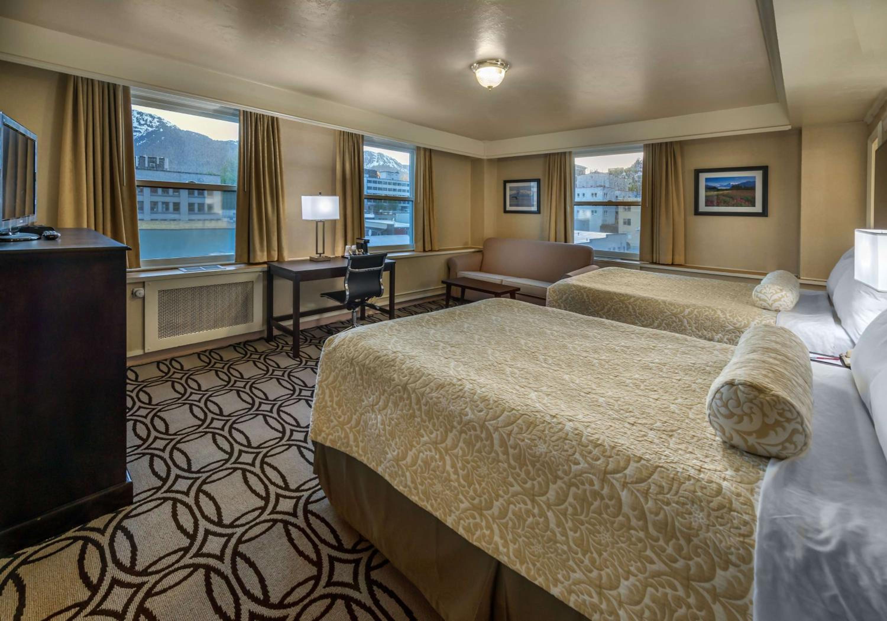 Double Room with Two Double Beds - Photo 3