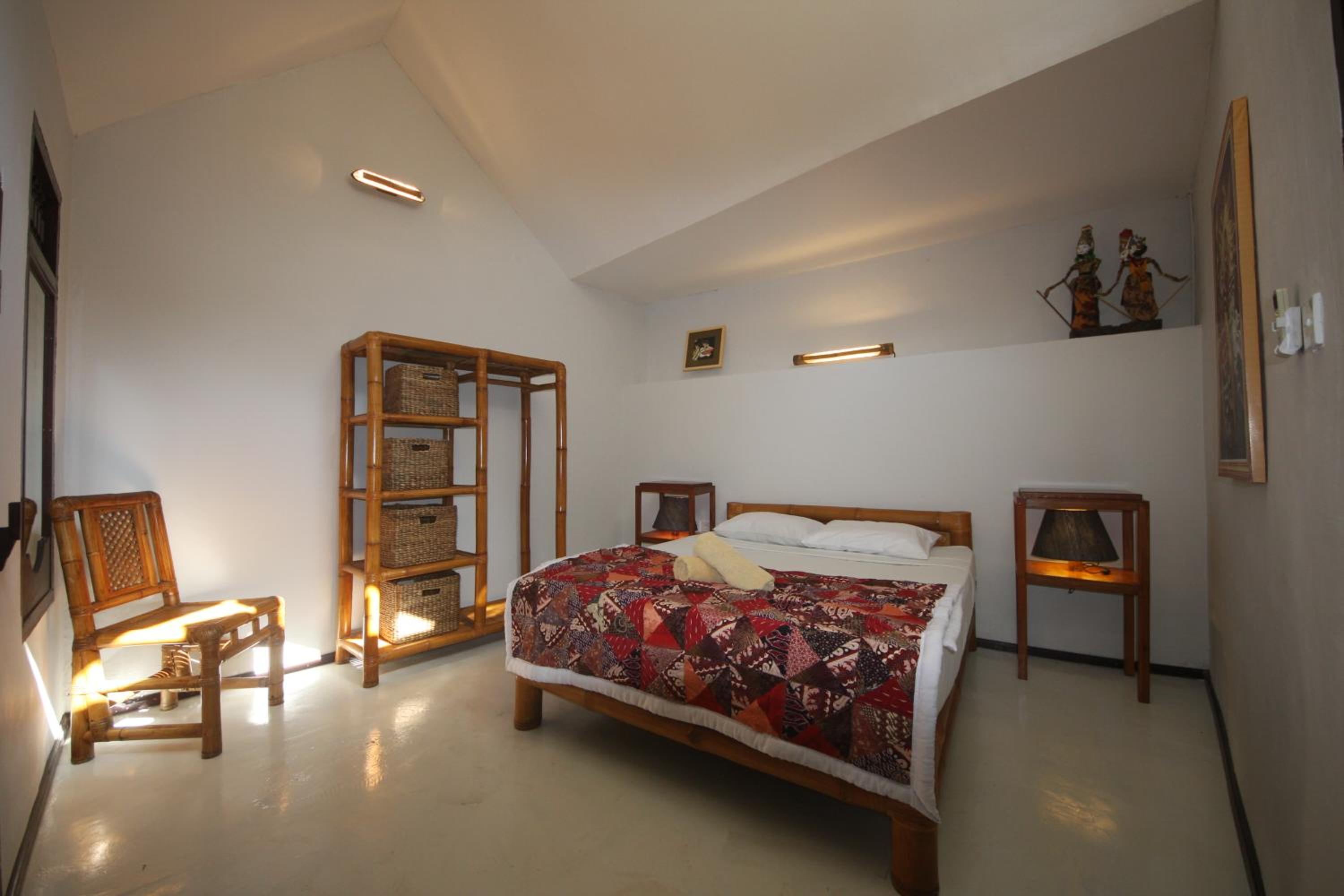 Double Room with Private Bathroom - Photo 4