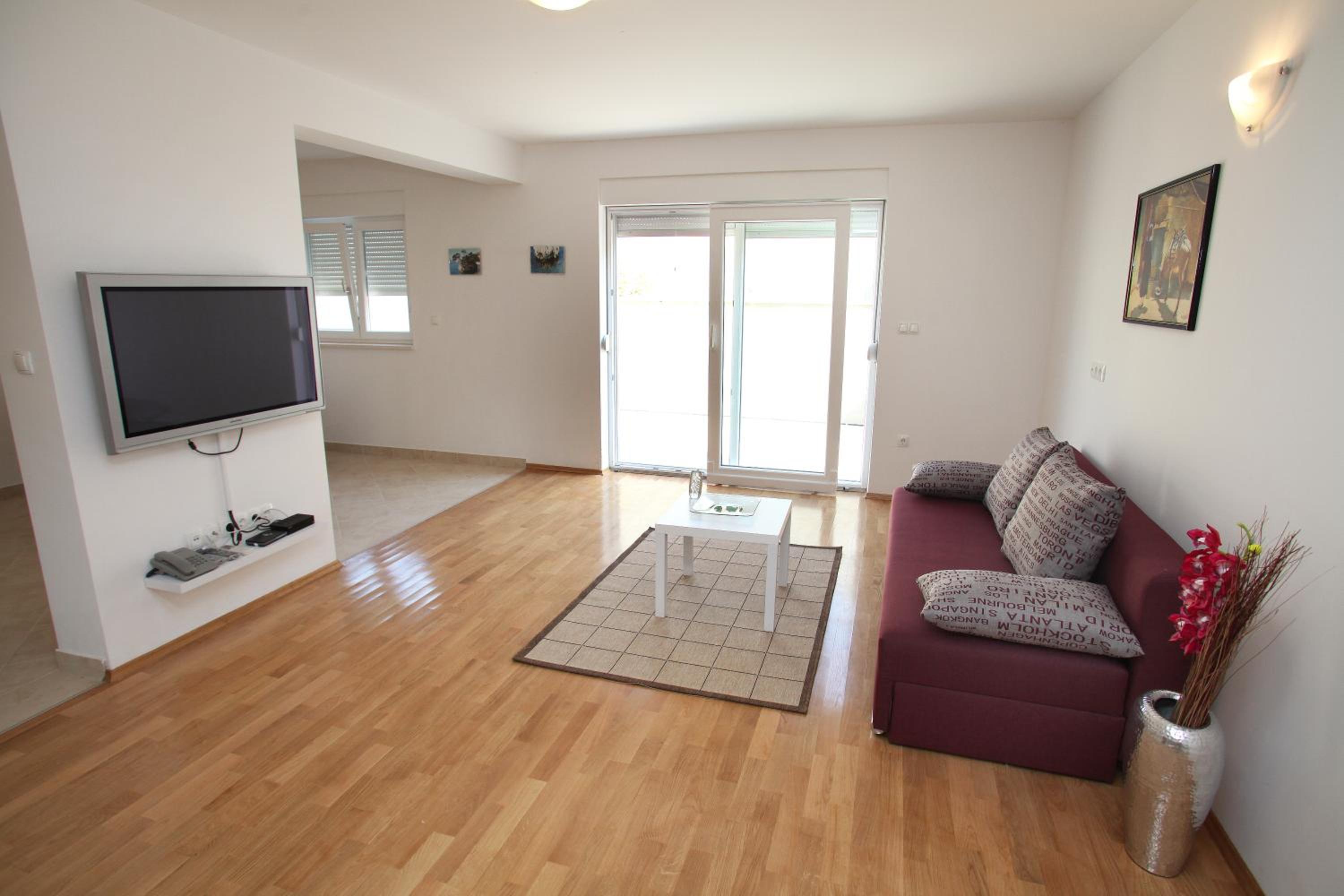 Comfort Two-Bedroom Apartment photo 1