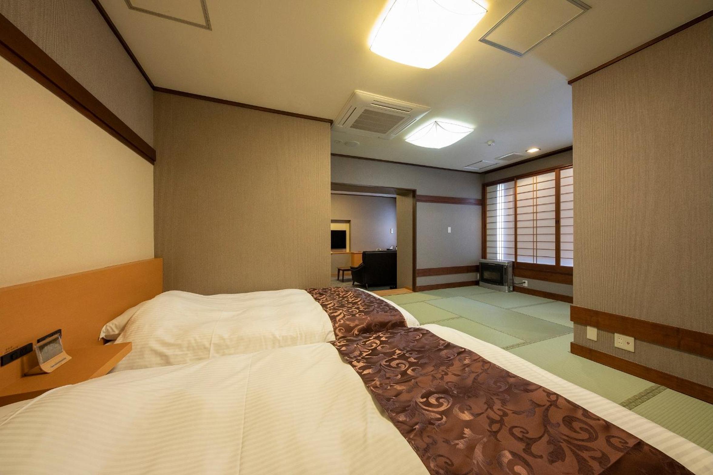 Quadruple Room with Bathroom - Non-Smoking photo 3