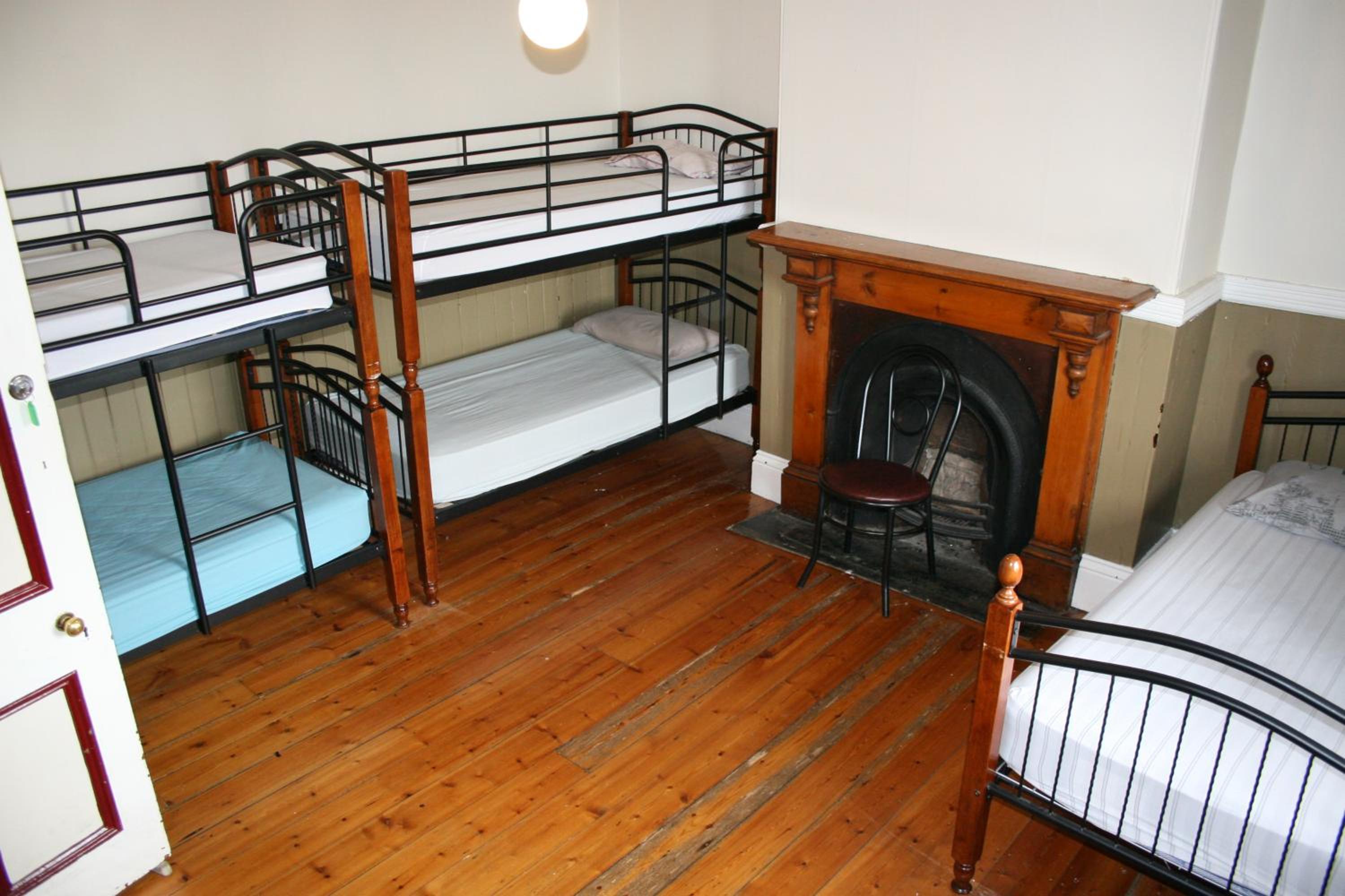 Bed In 6-Bed Dormitory Room photo 1