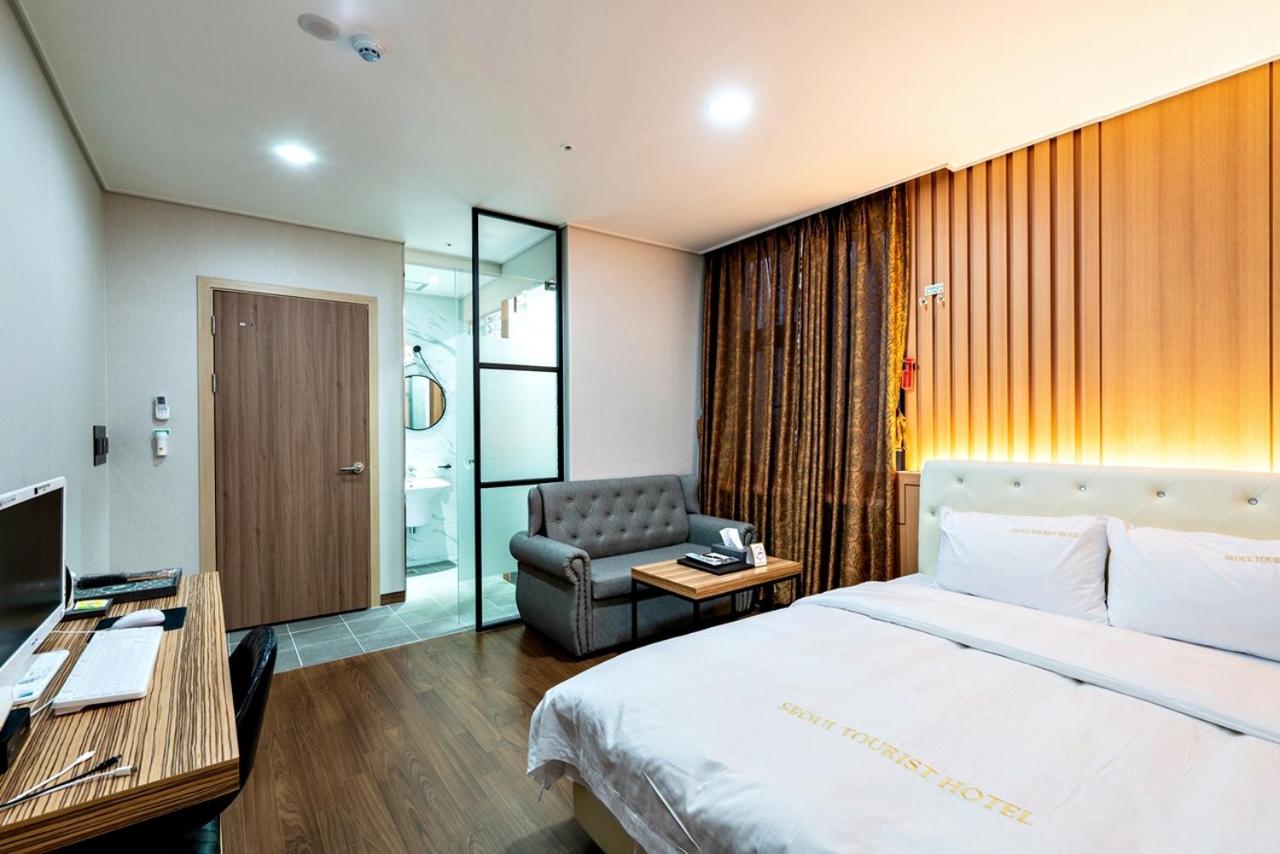 Standard Double Room - Photo 32