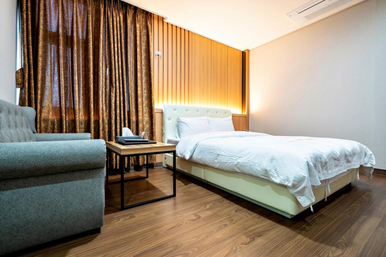 Standard Double Room - Photo 45