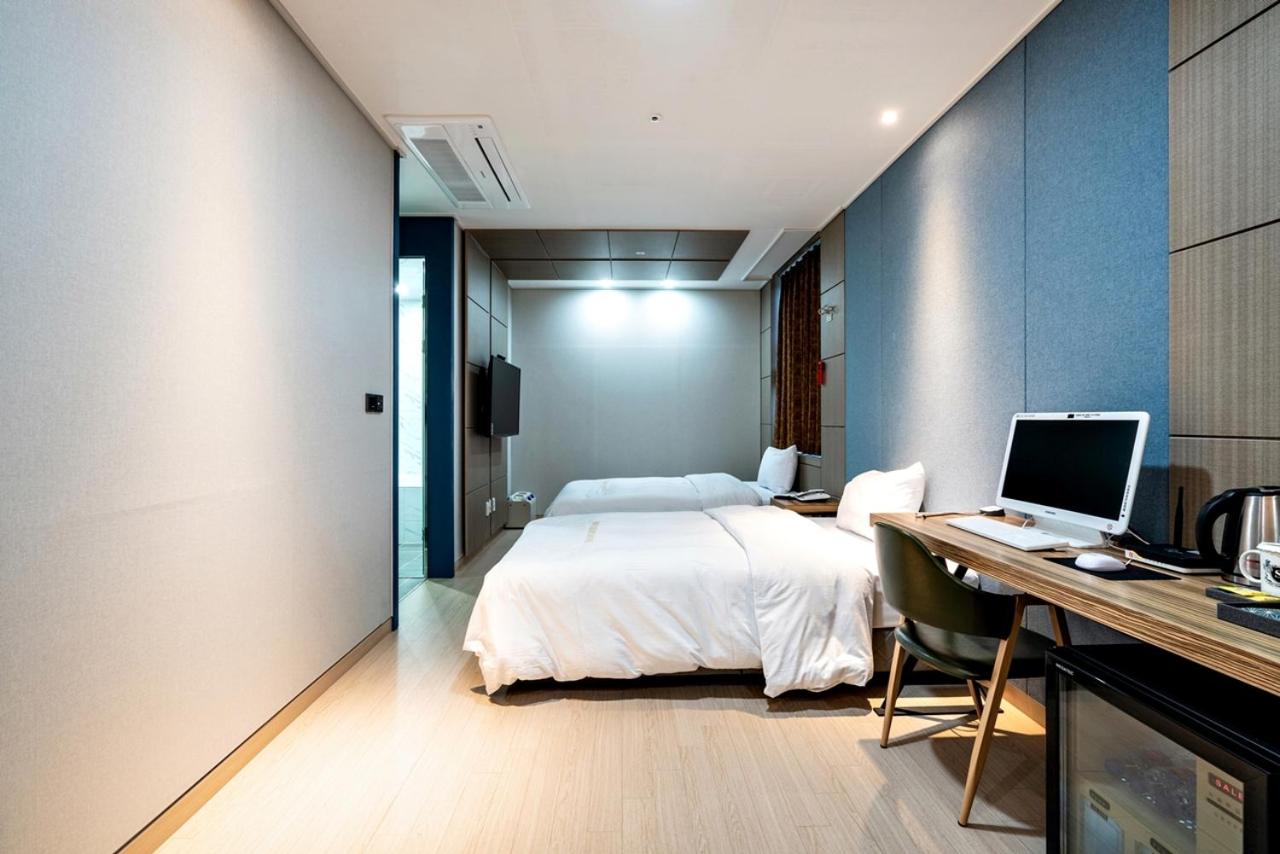 Deluxe Twin Room - Photo 5