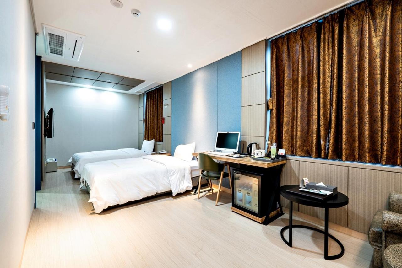 Deluxe Twin Room - Photo 4