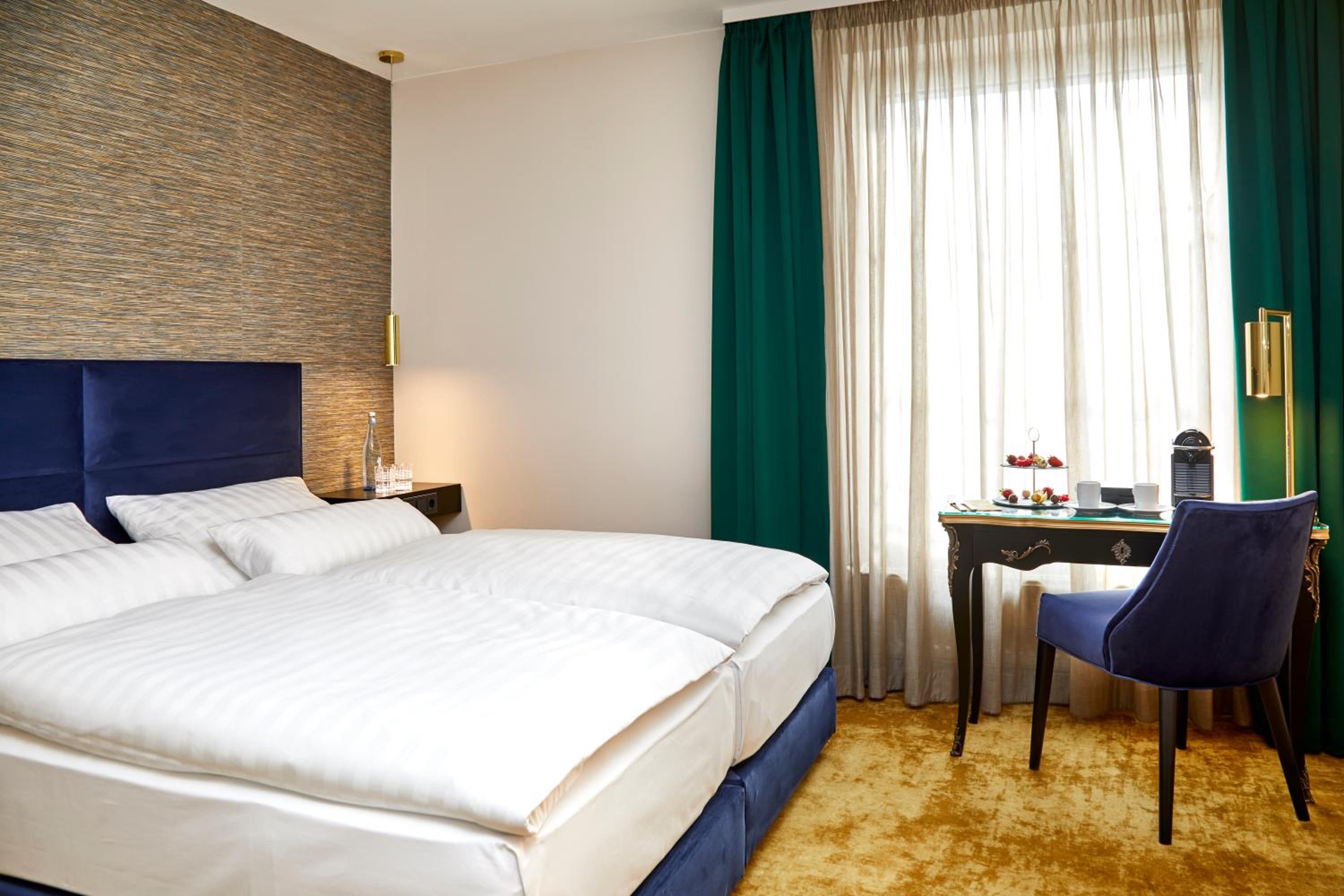 Classic Double Room - Photo 3