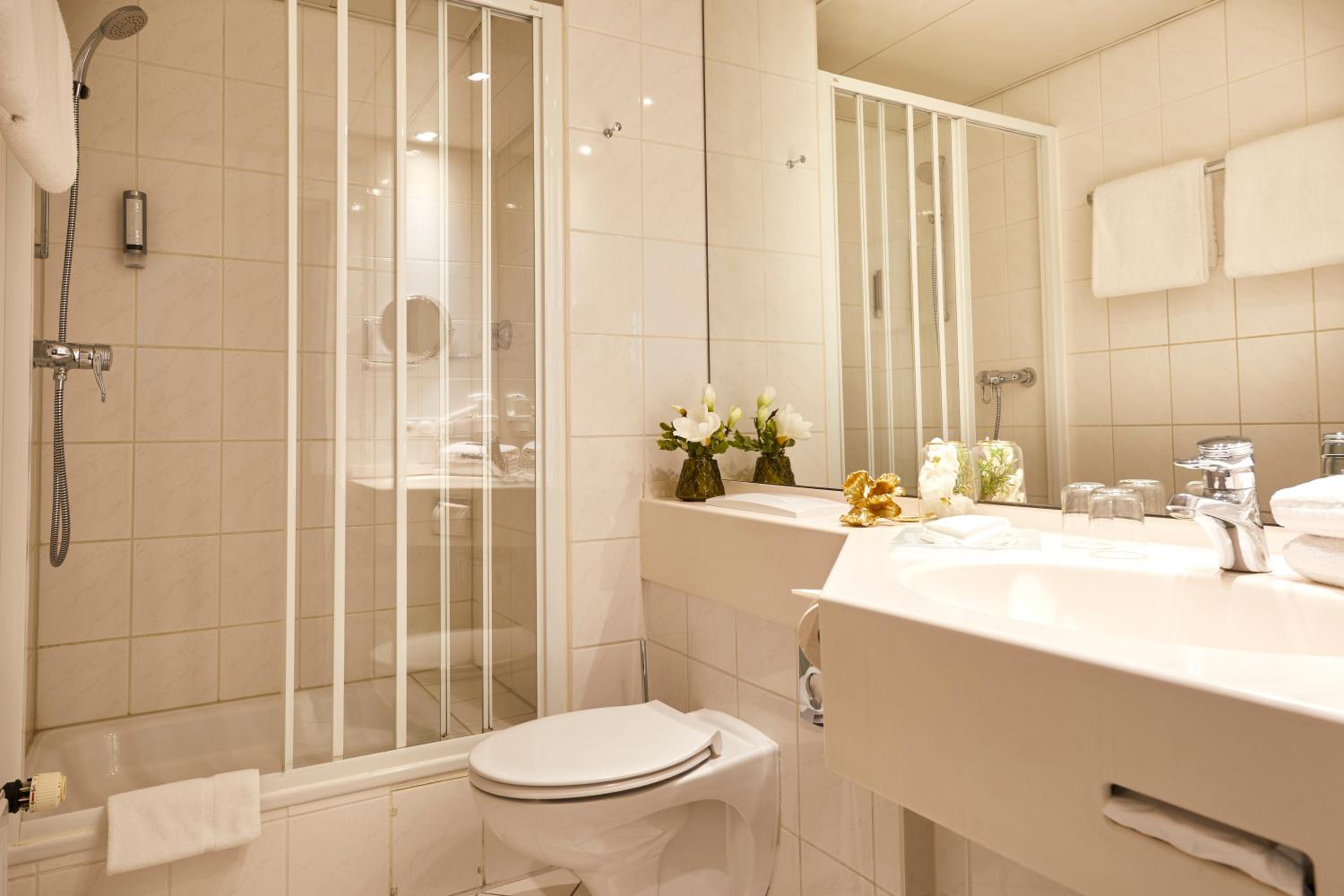 Classic Double Room - Photo 5