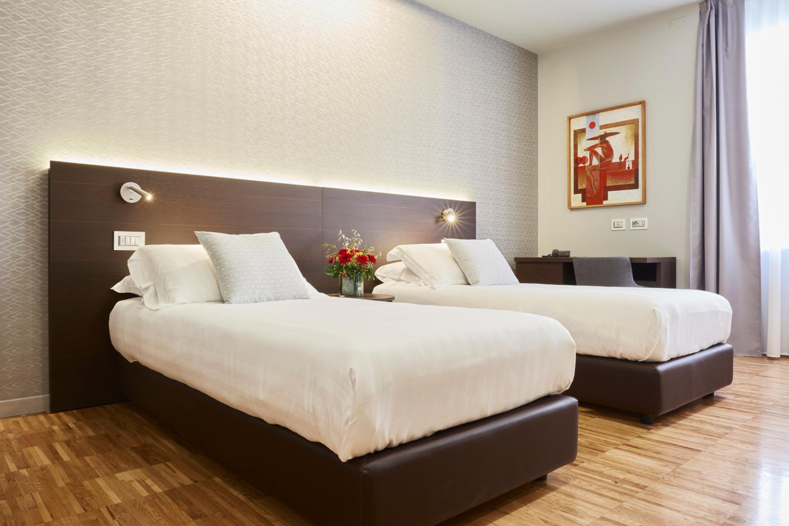 Classic Double Room - Photo 2