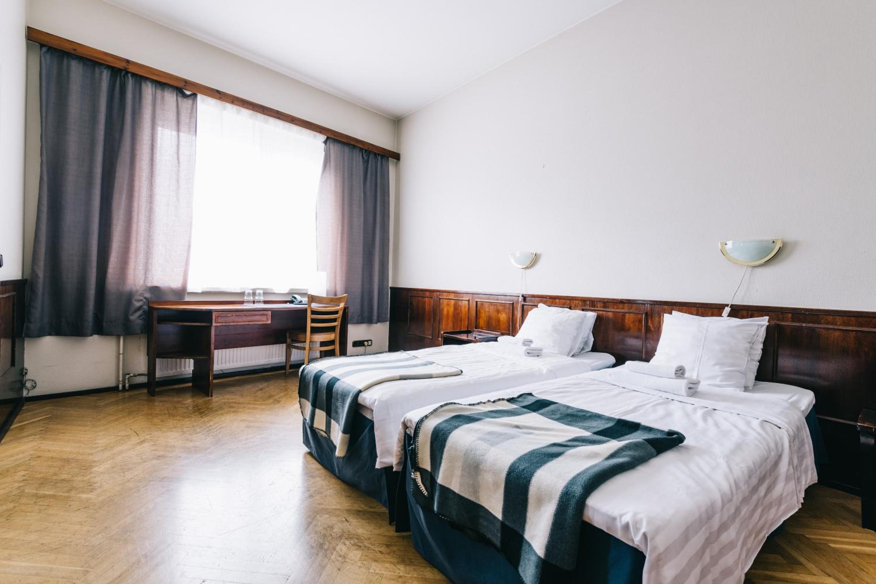 Economy Triple Room - Photo 2