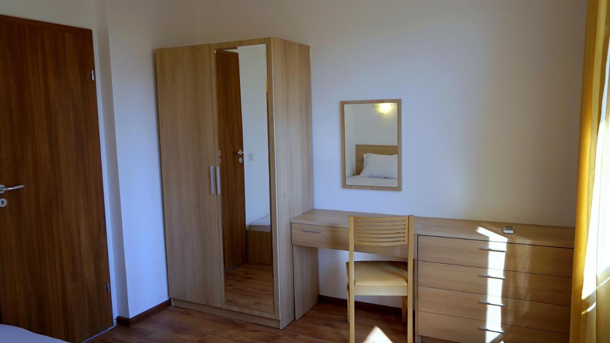 Three-Bedroom Villa photo 3